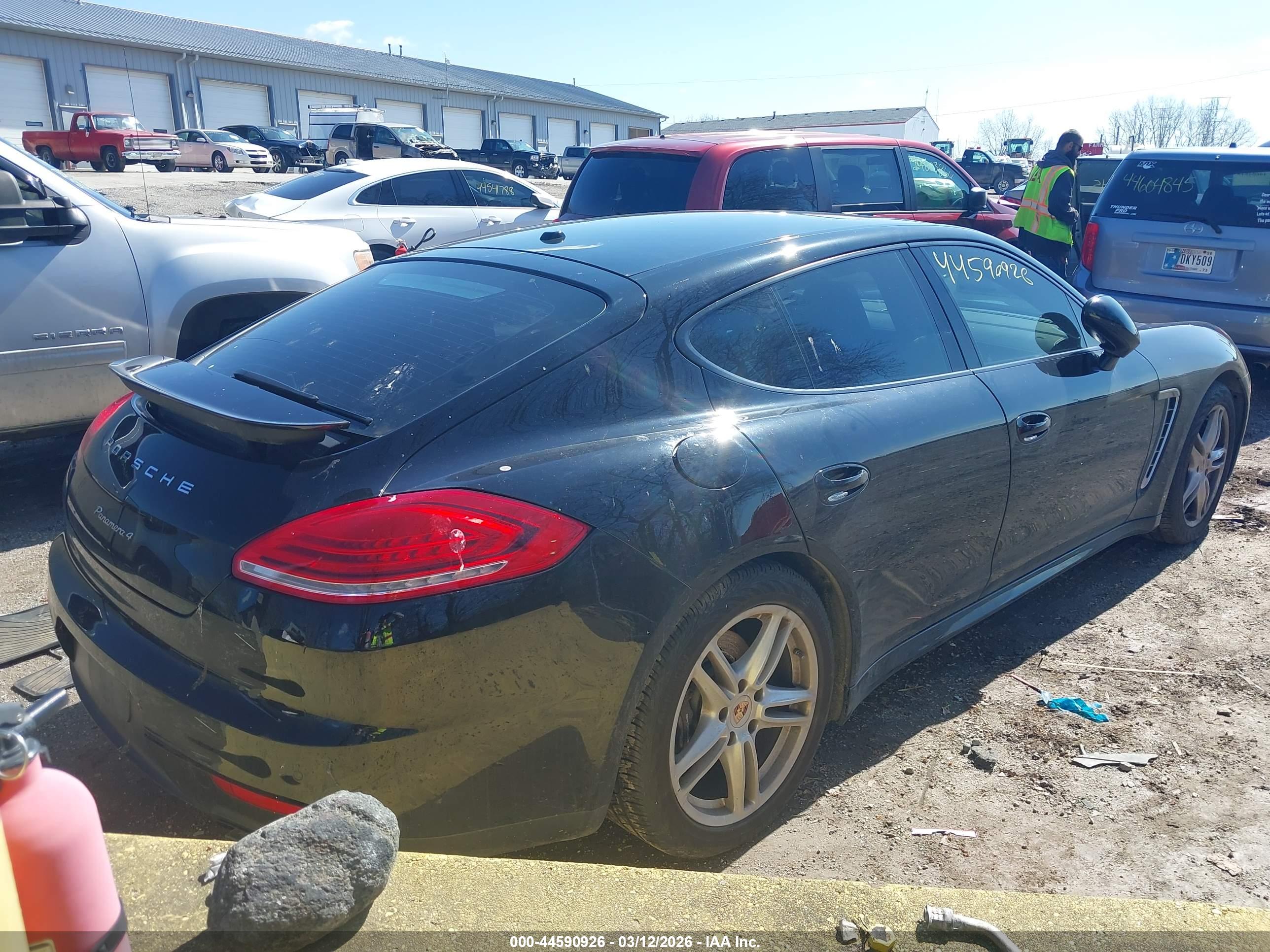 PORSCHE PANAMERA image 4
