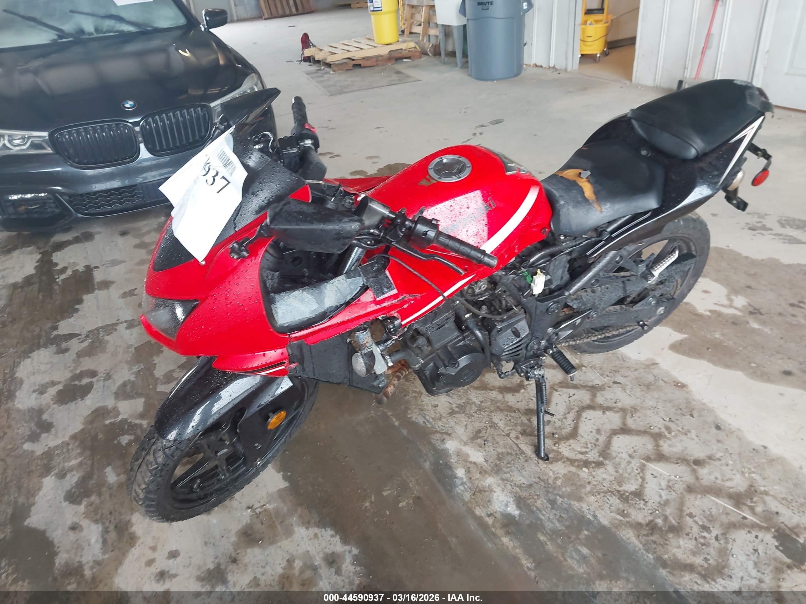 KAWASAKI EX250 image 2