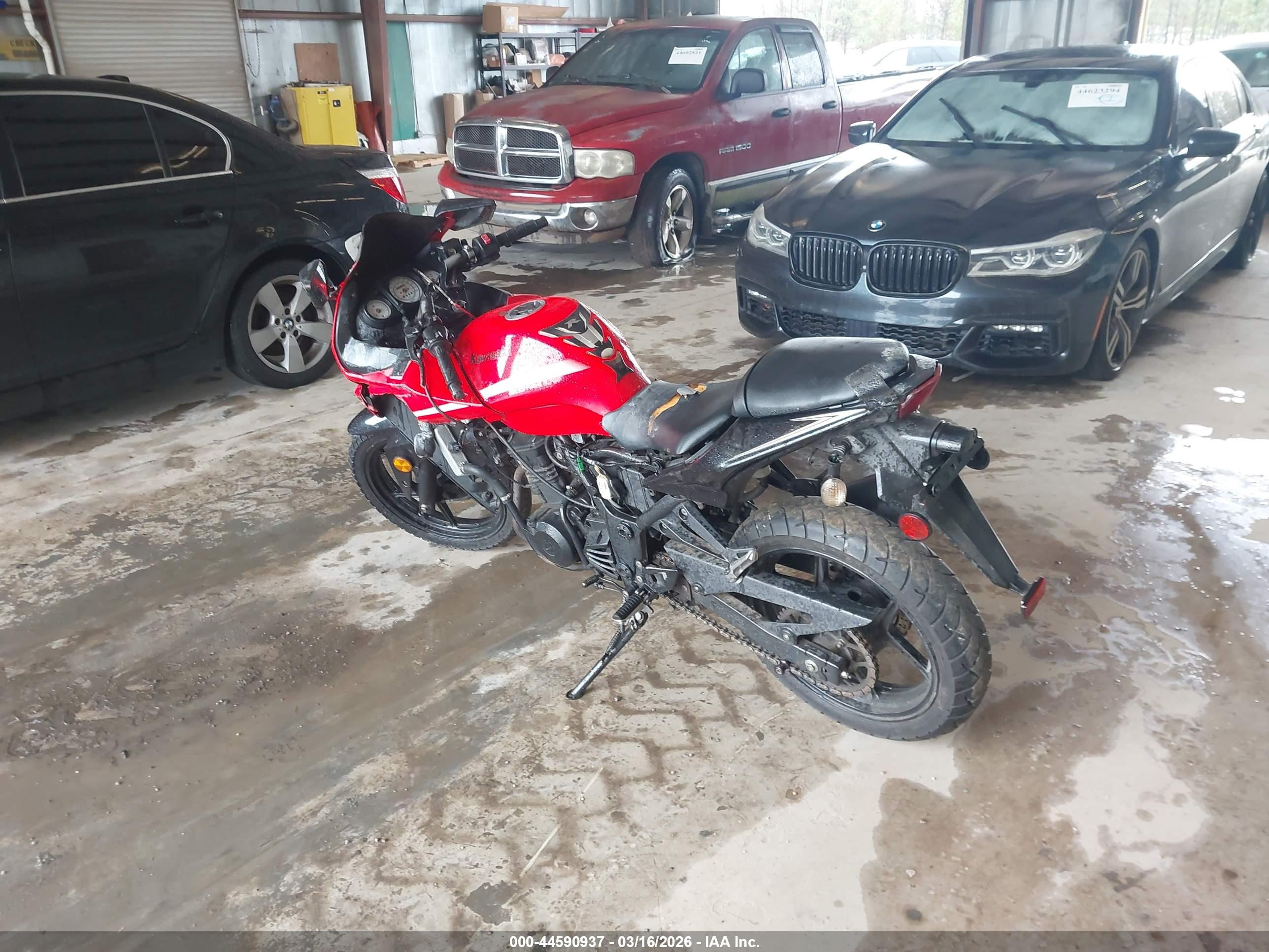 KAWASAKI EX250 image 3