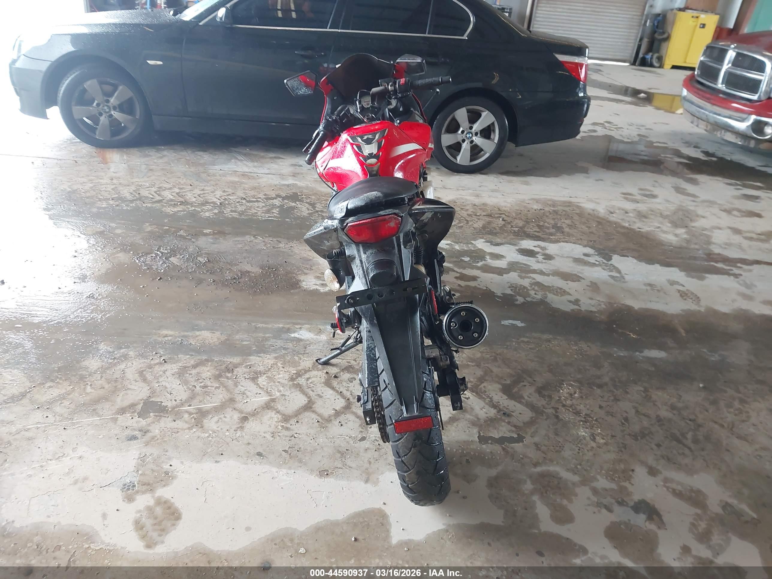 KAWASAKI EX250 image 6