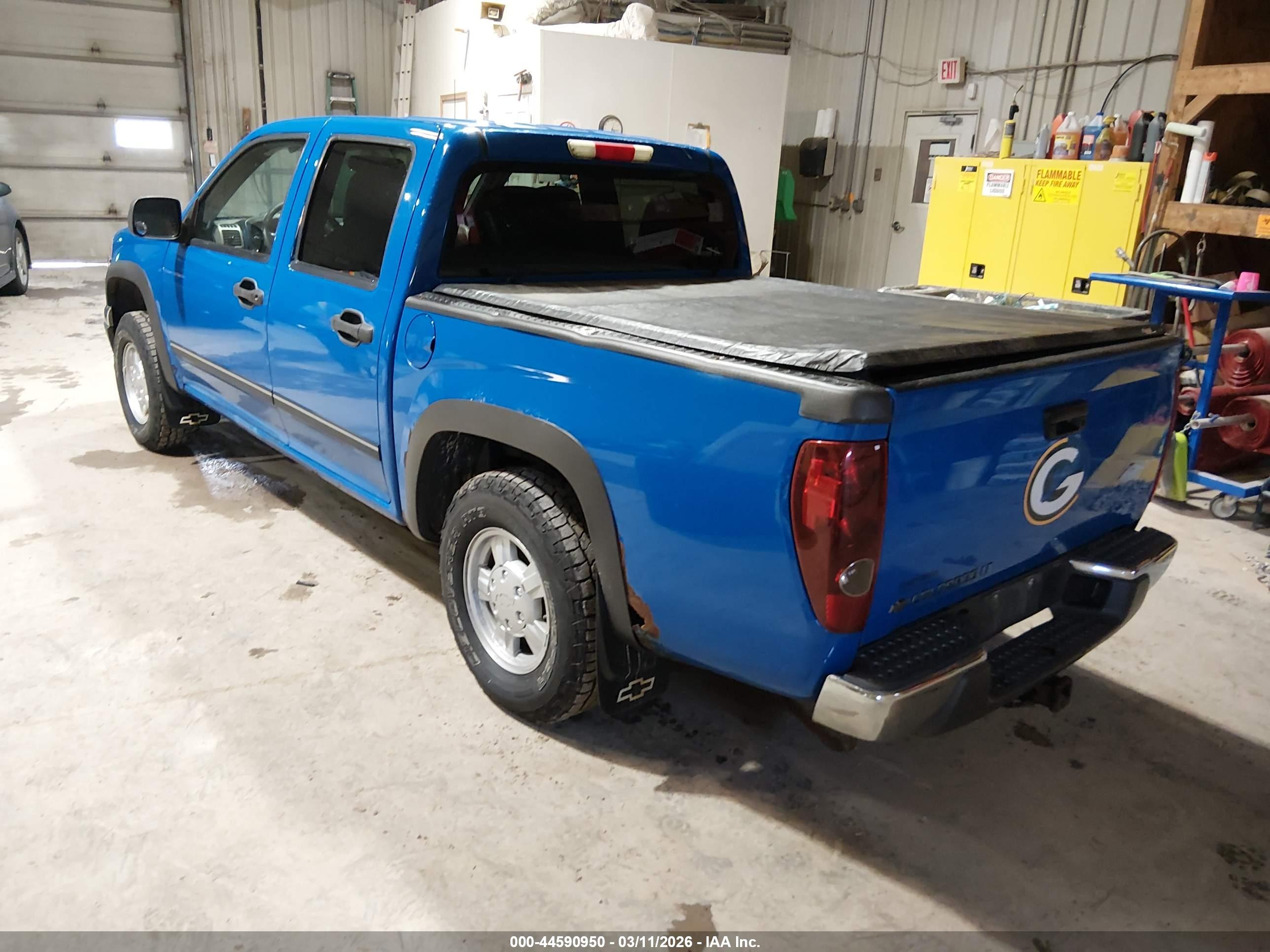 CHEVROLET COLORADO image 3