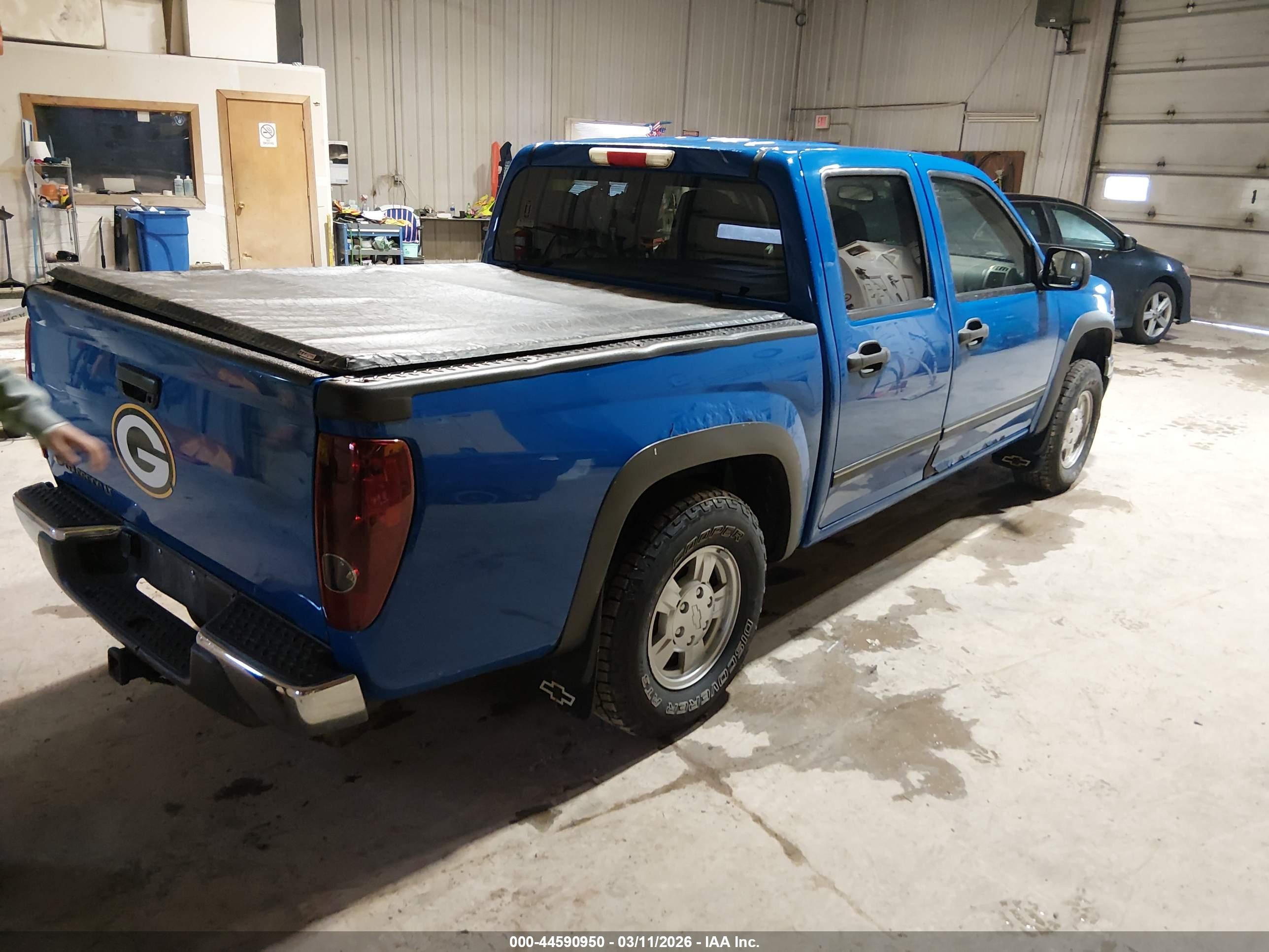 CHEVROLET COLORADO image 4