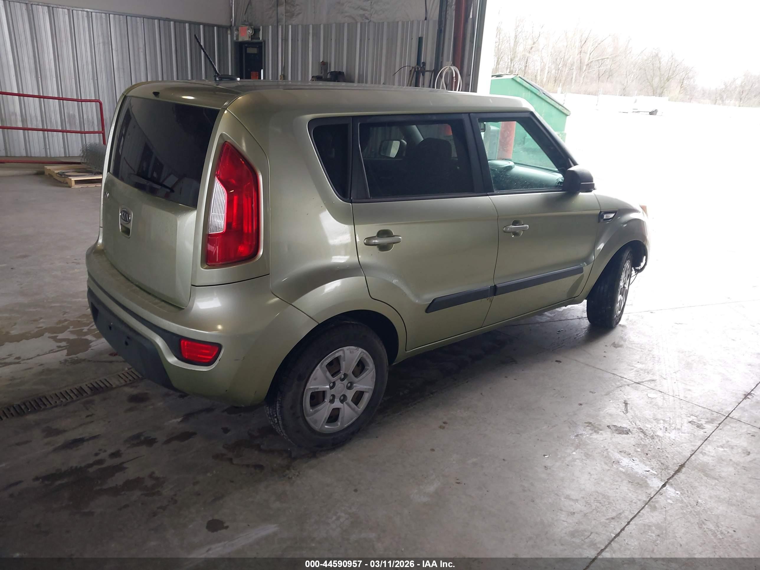 KIA SOUL image 4