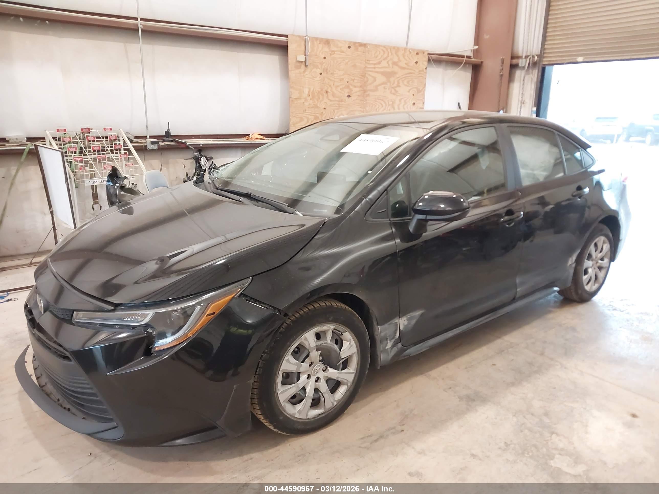 TOYOTA COROLLA image 2