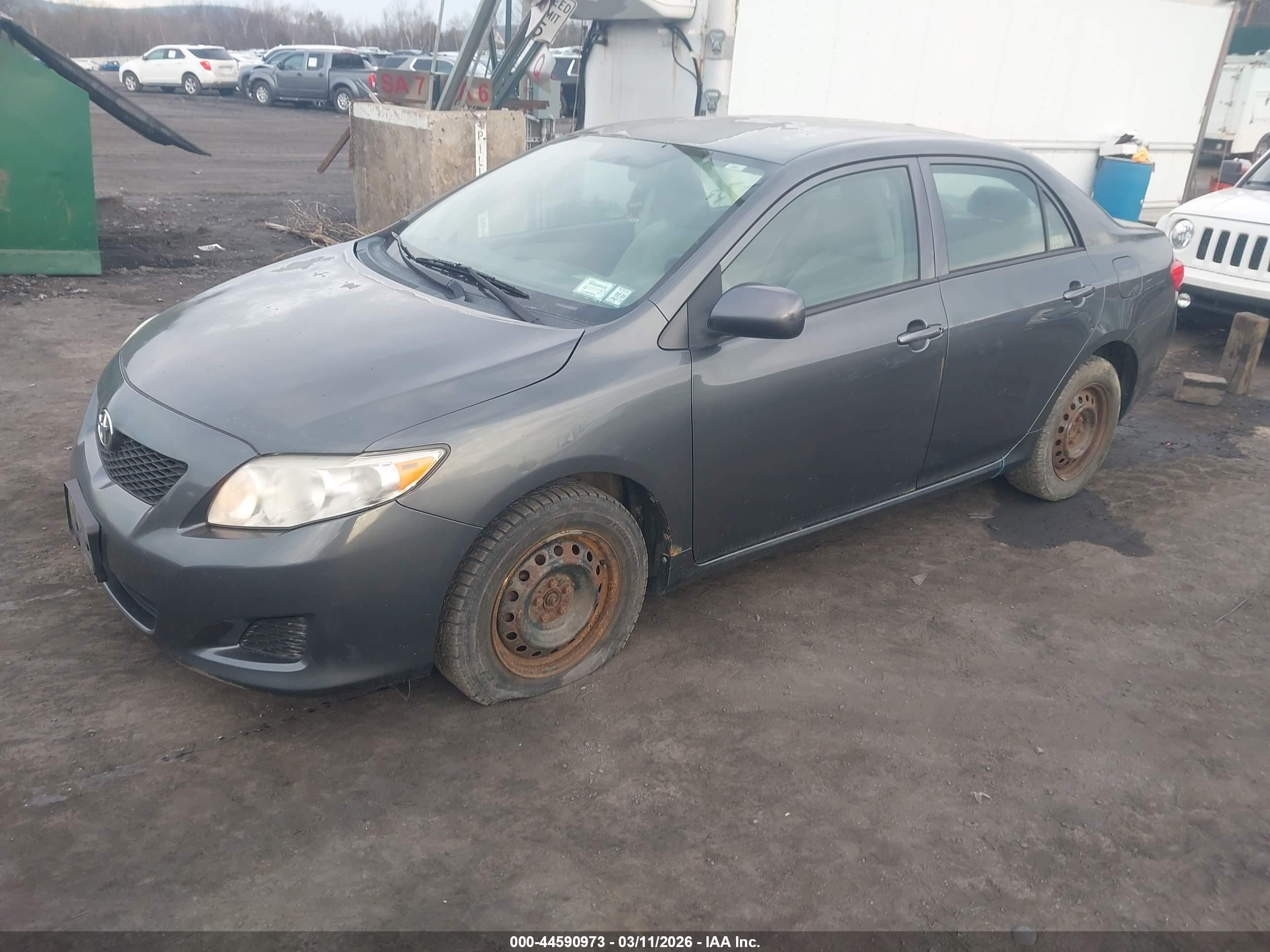 TOYOTA COROLLA image 2