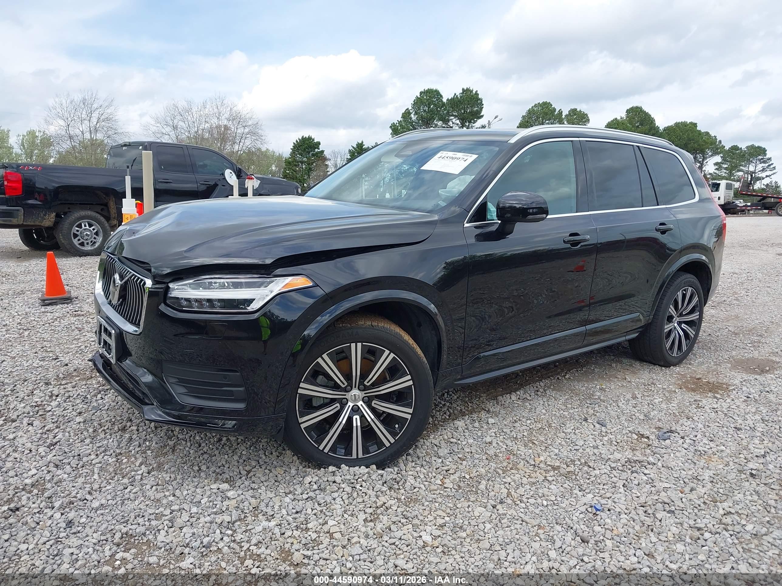 VOLVO XC90 image 2