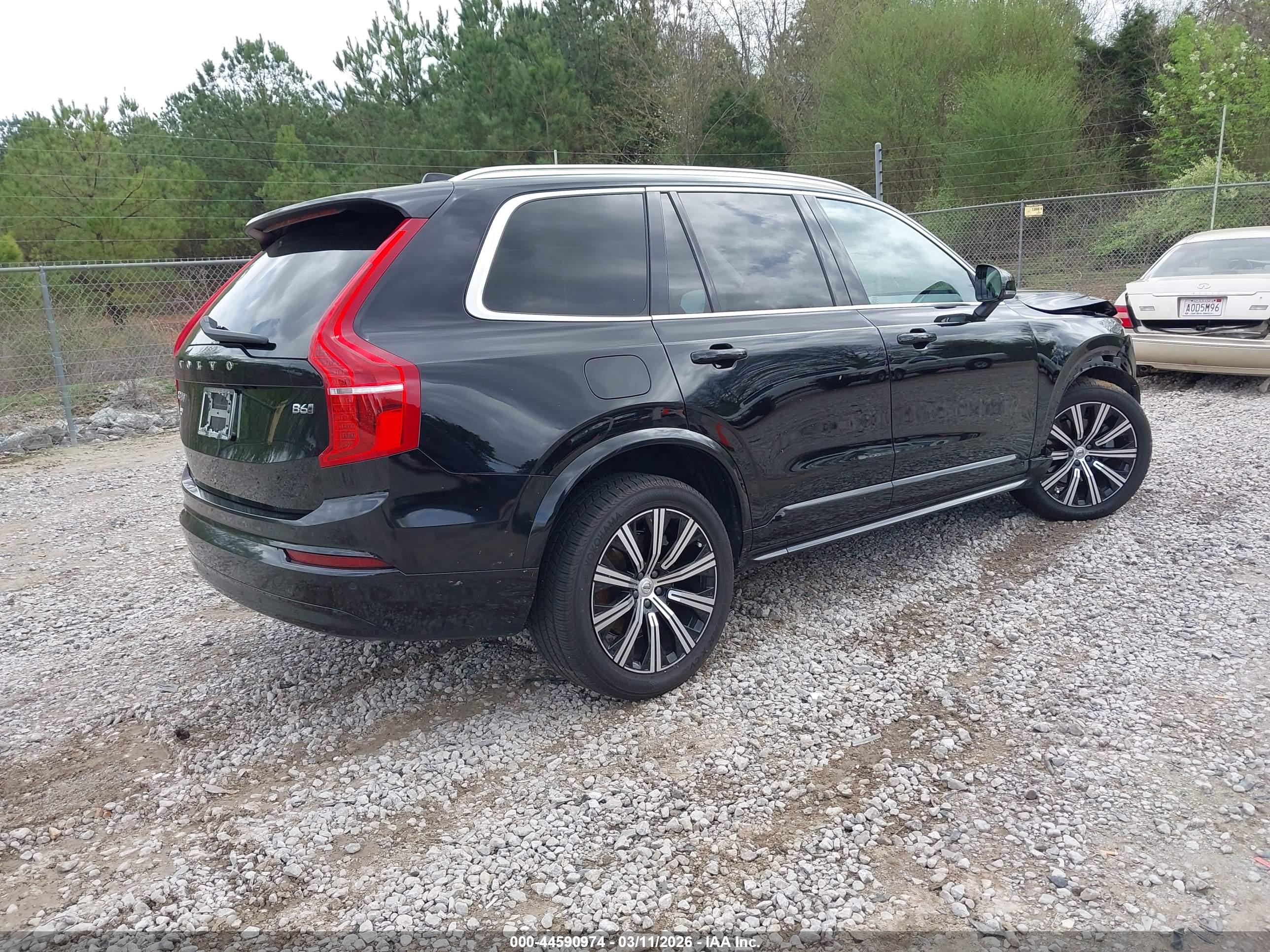 VOLVO XC90 image 4