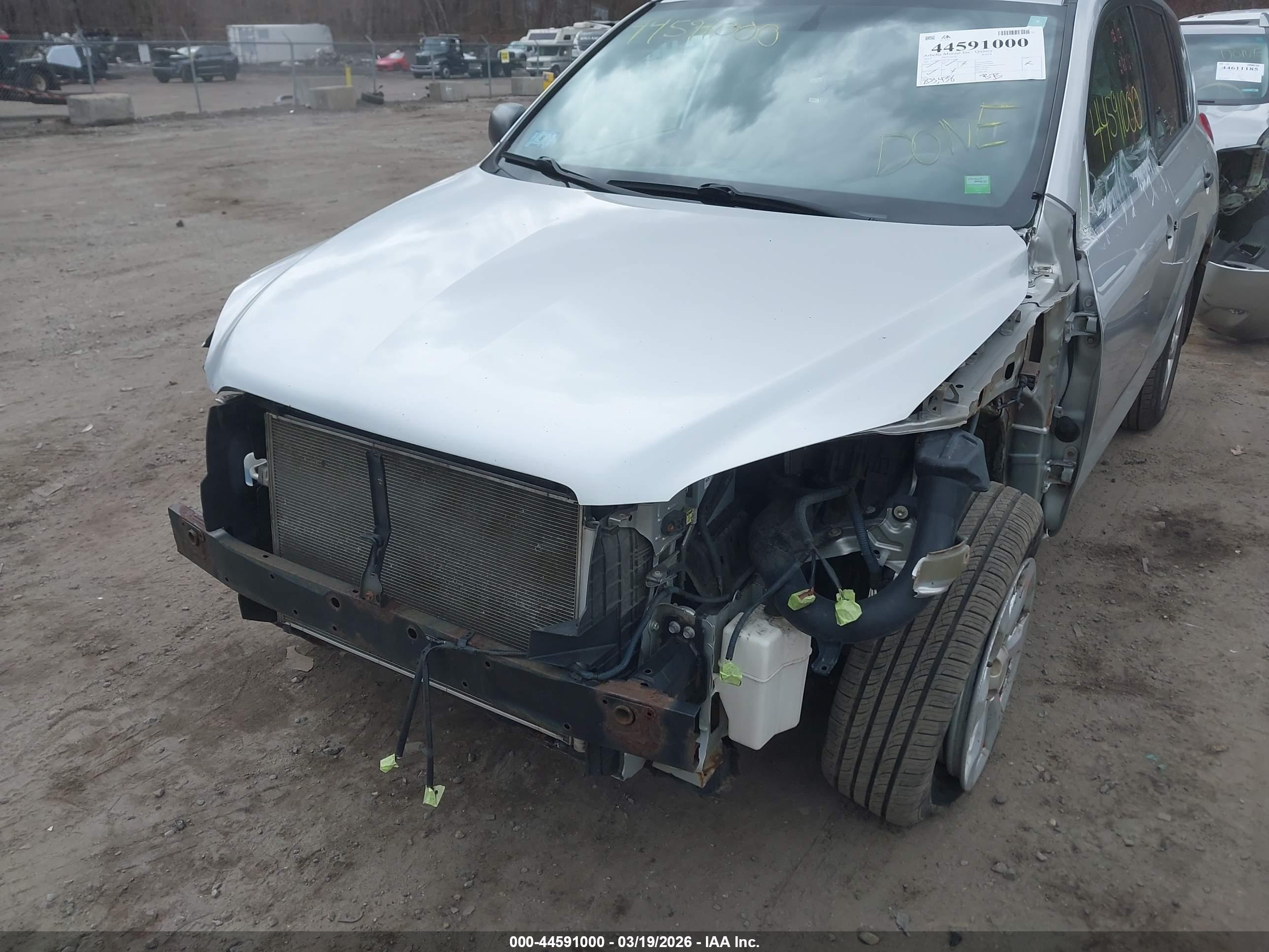 TOYOTA RAV4 image 6