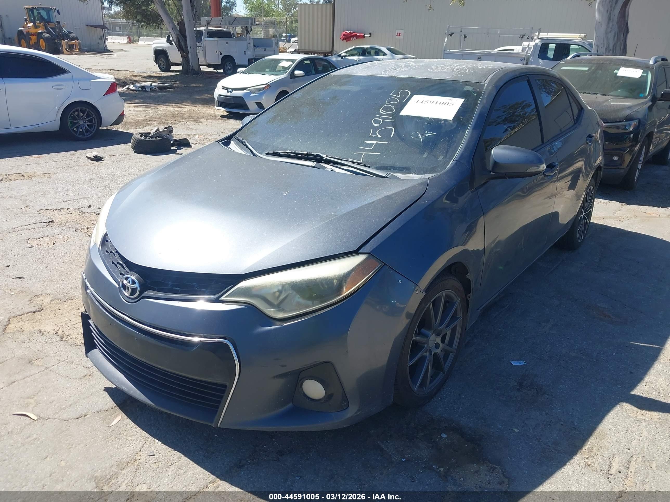 TOYOTA COROLLA image 2