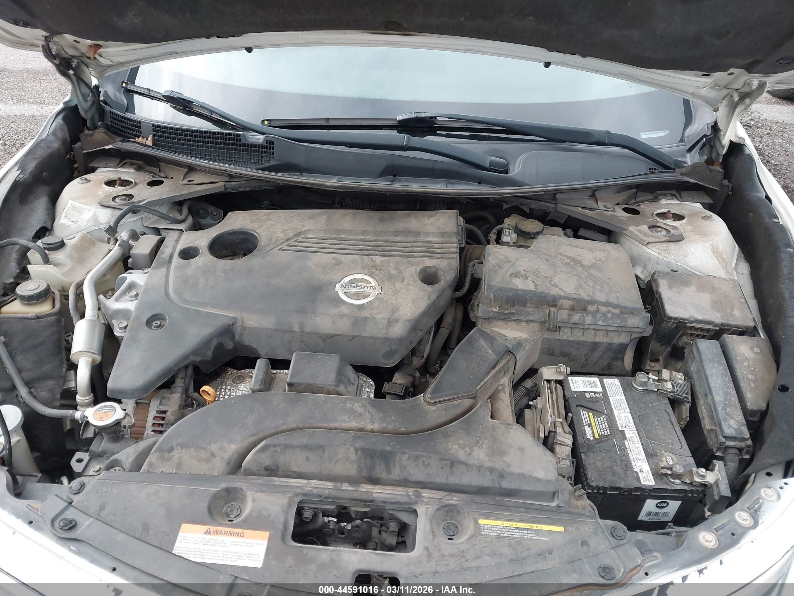 NISSAN ALTIMA image 10