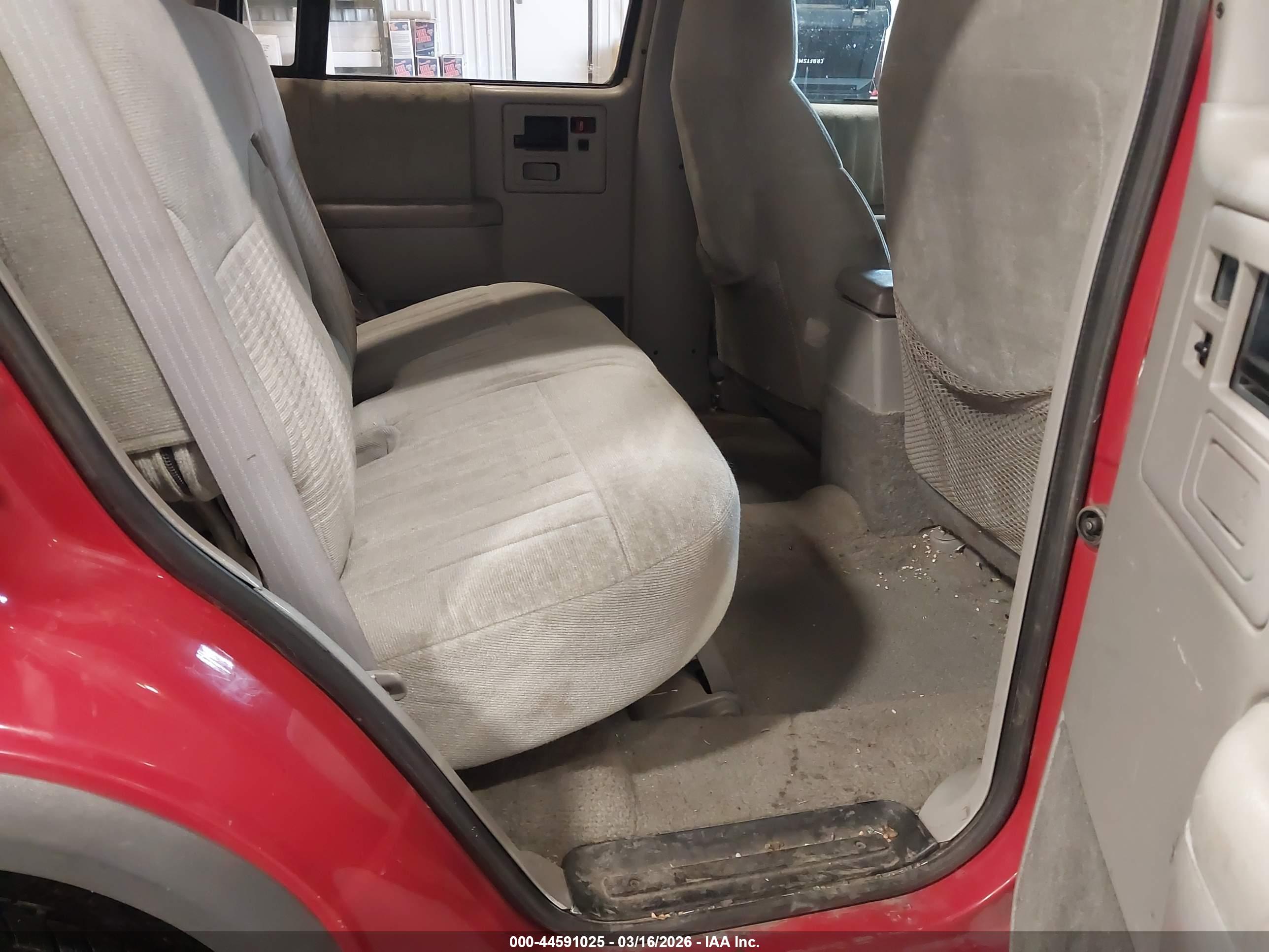 GMC S15 image 8