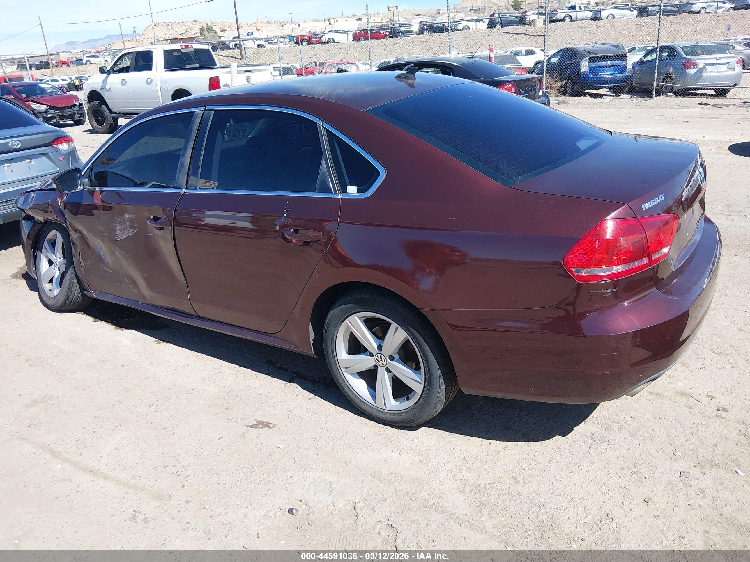 VOLKSWAGEN PASSAT image 3