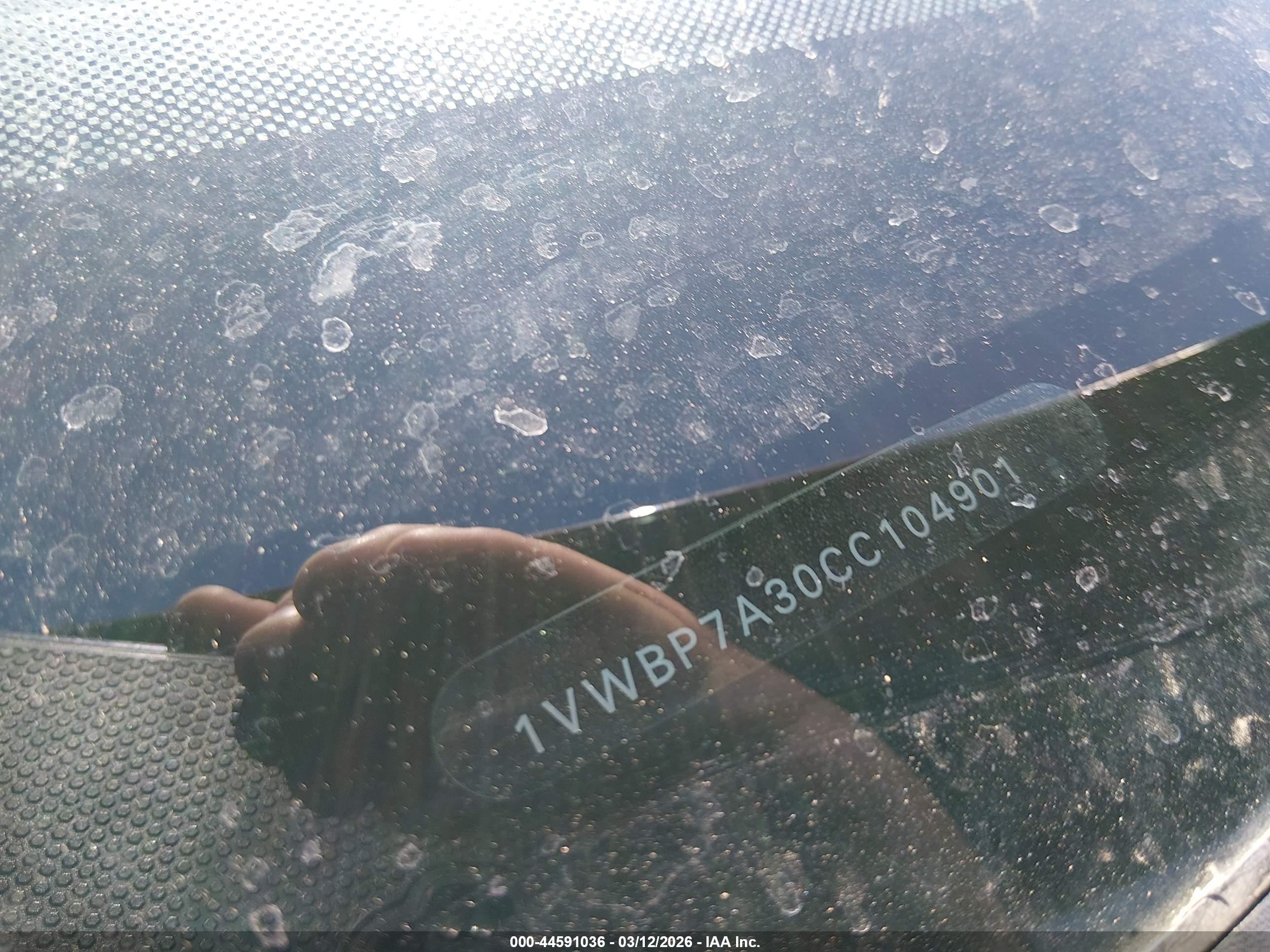 VOLKSWAGEN PASSAT image 9