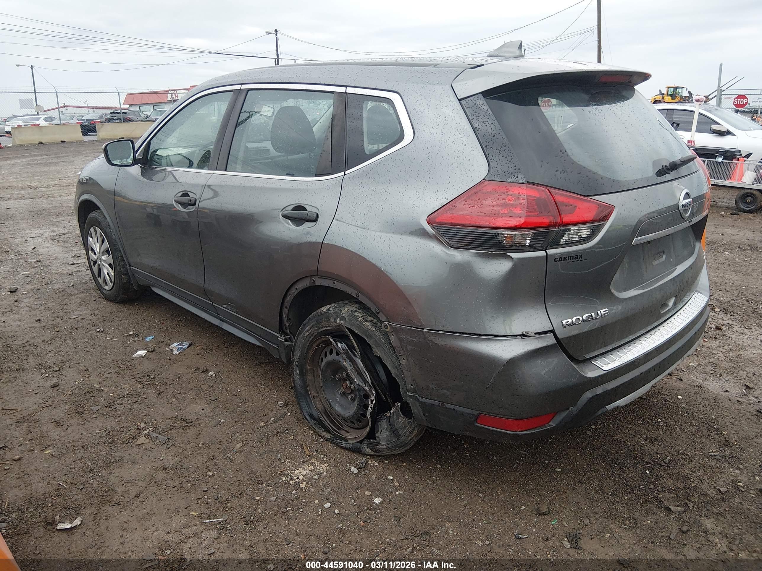 NISSAN ROGUE image 3