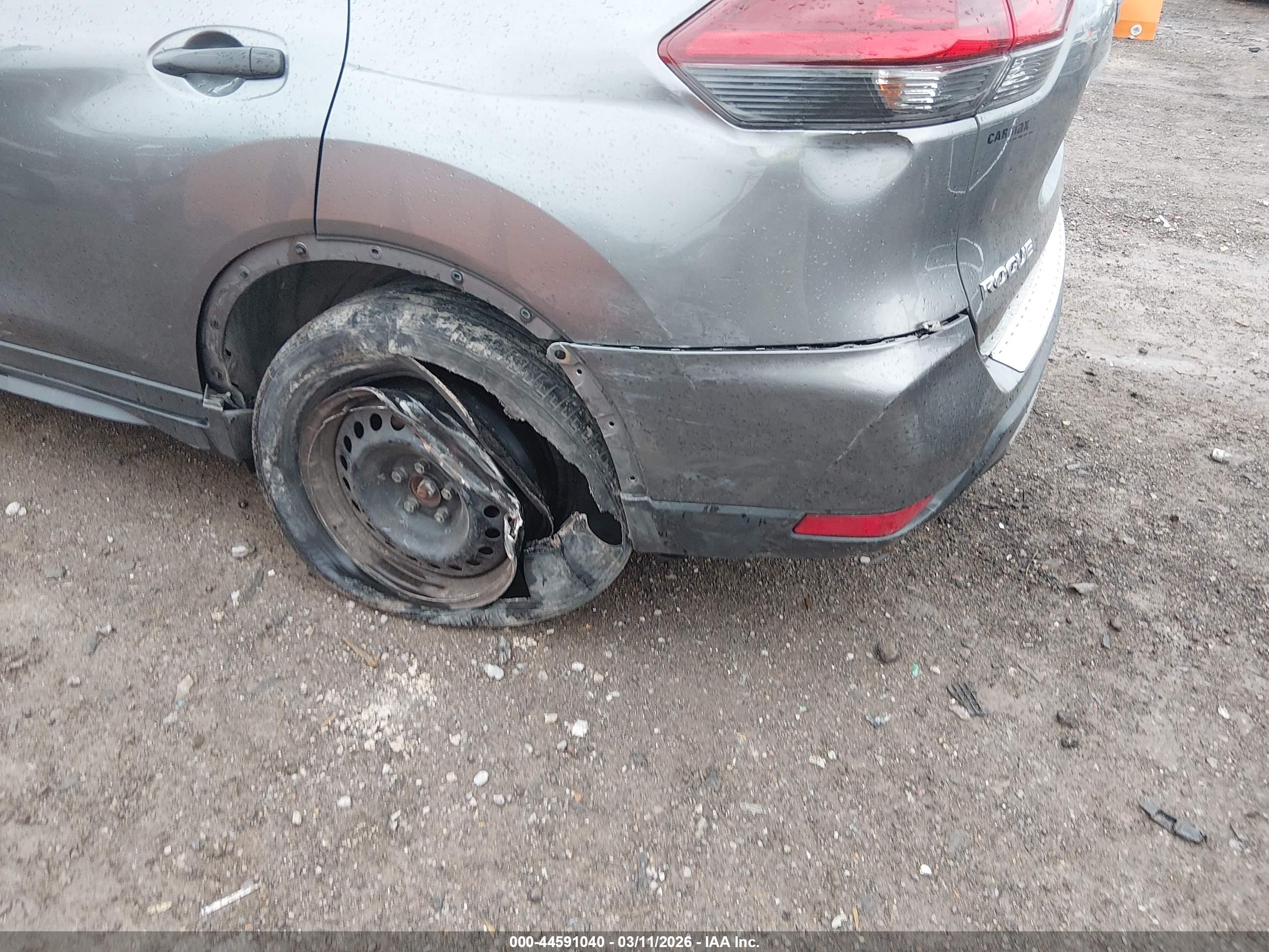 NISSAN ROGUE image 6