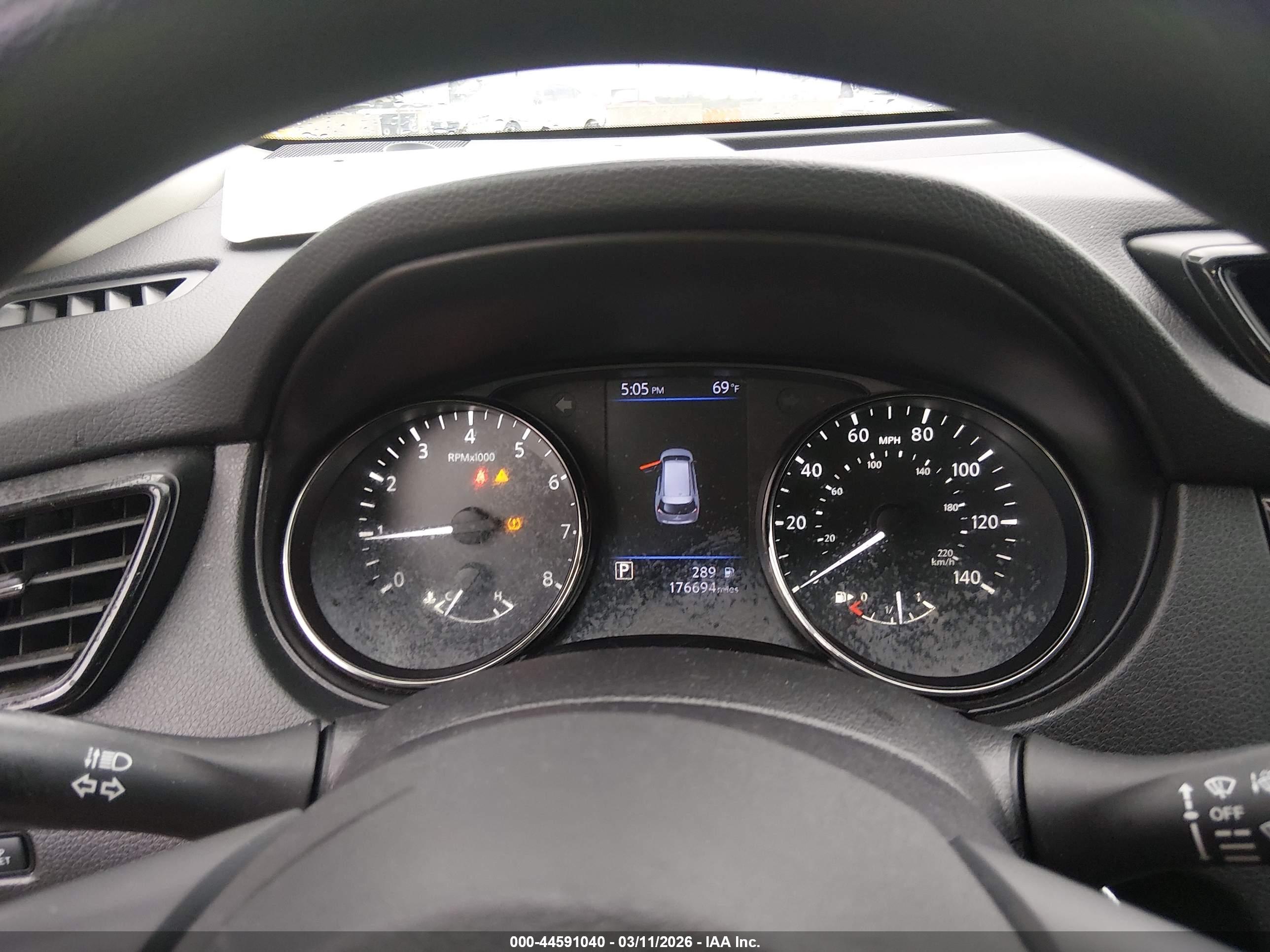 NISSAN ROGUE image 7