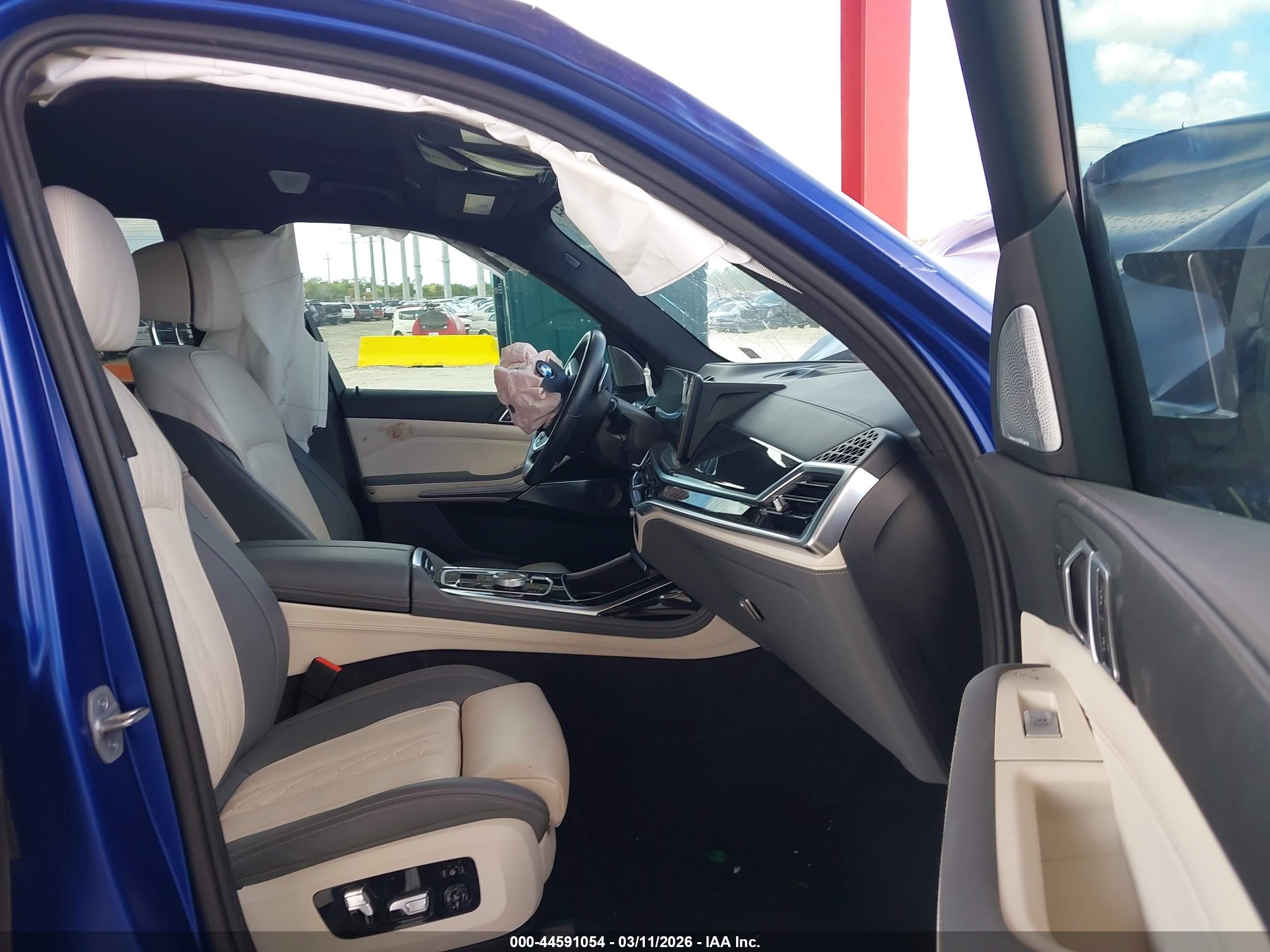 BMW X7 image 5