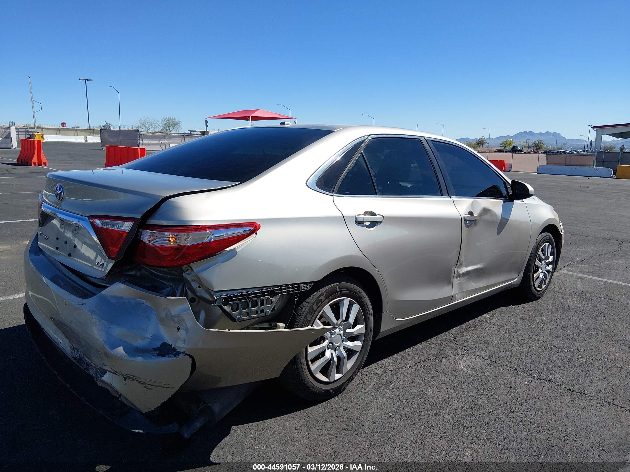 TOYOTA CAMRY image 4