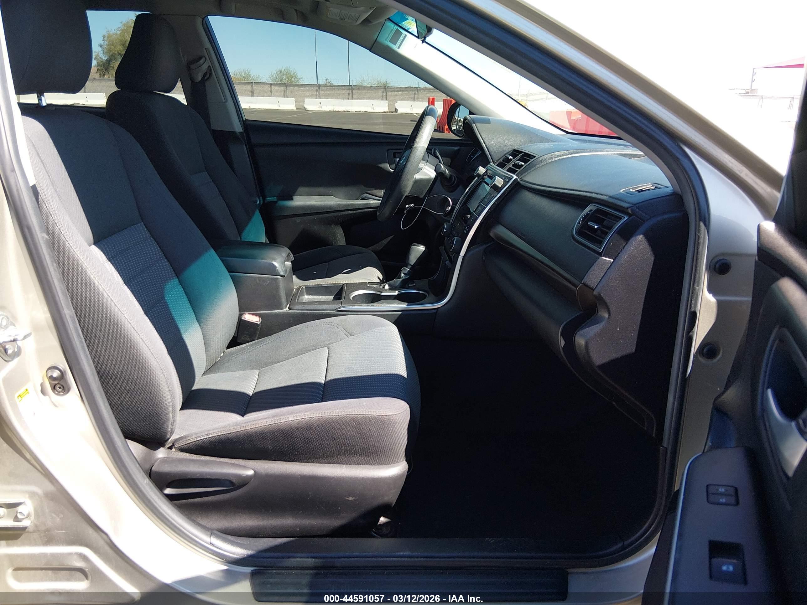 TOYOTA CAMRY image 5