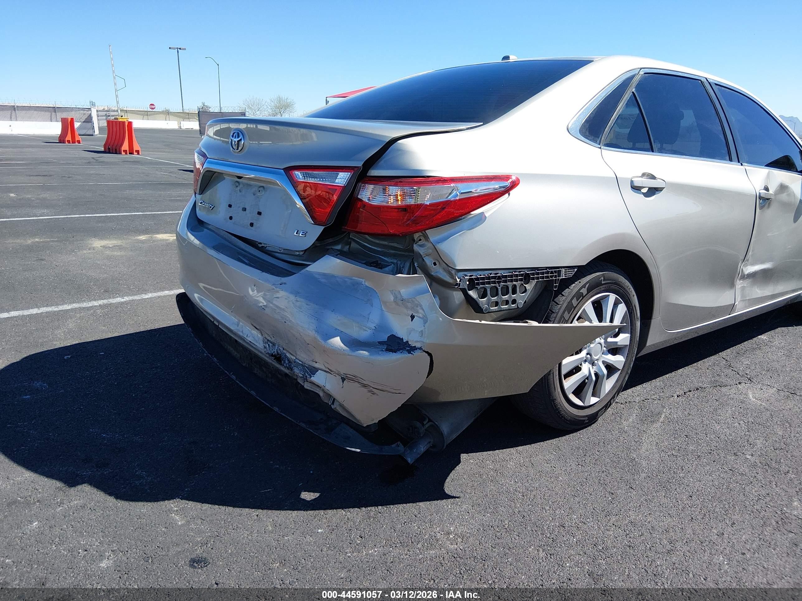 TOYOTA CAMRY image 6