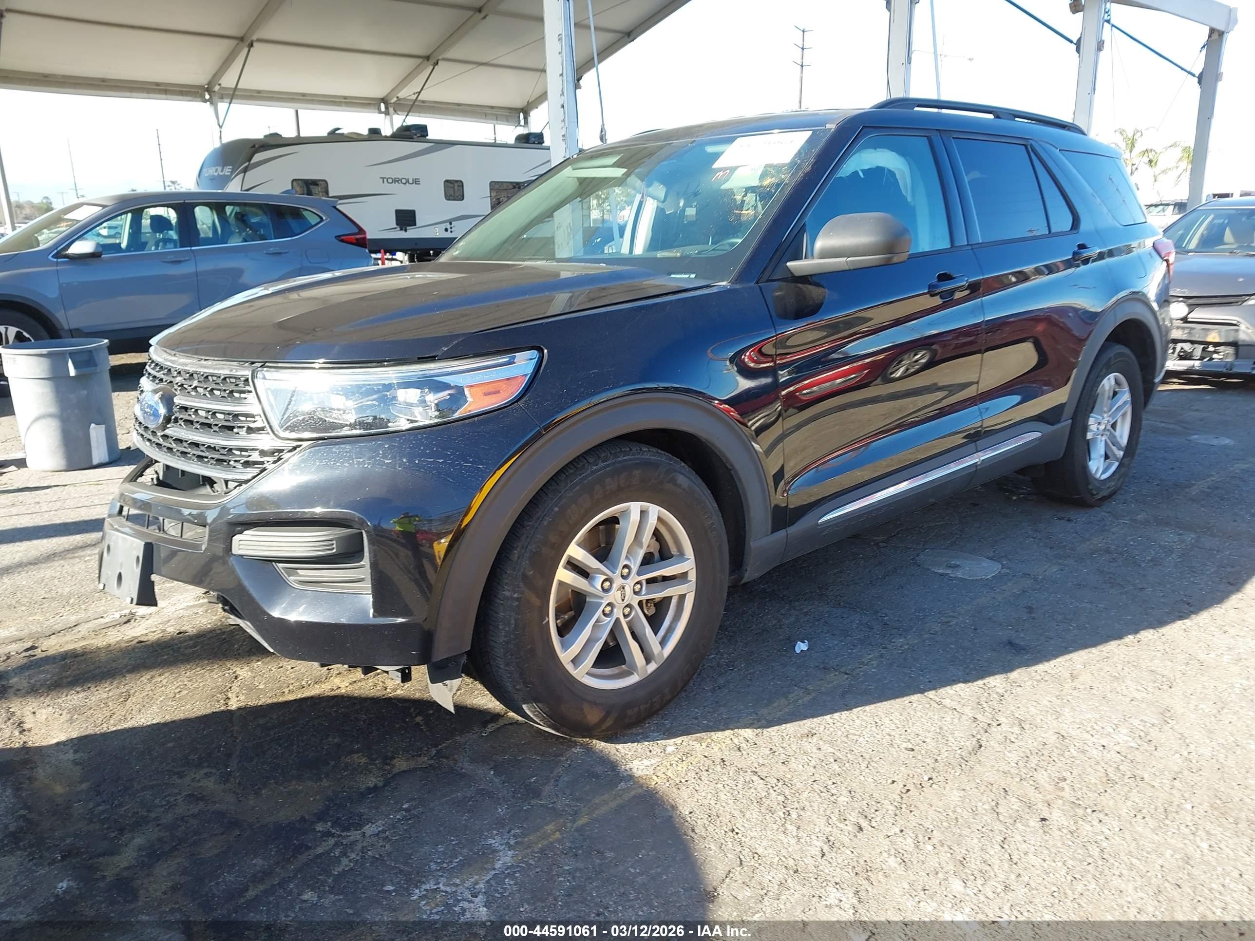 FORD EXPLORER image 2