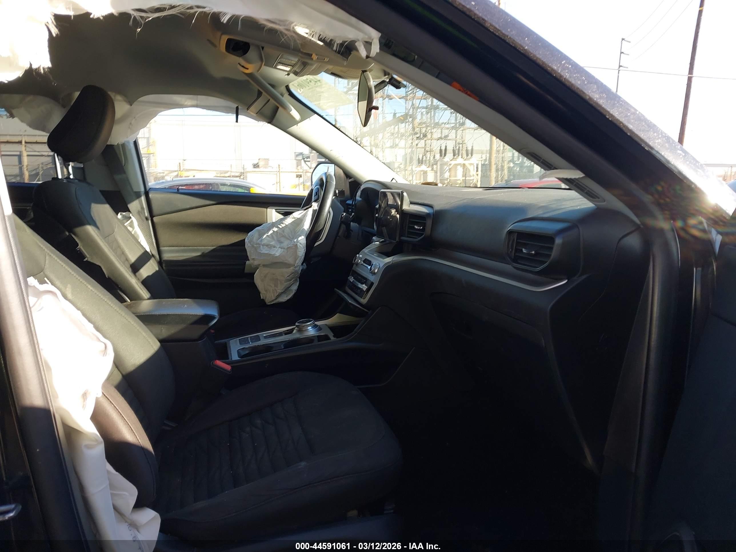 FORD EXPLORER image 5