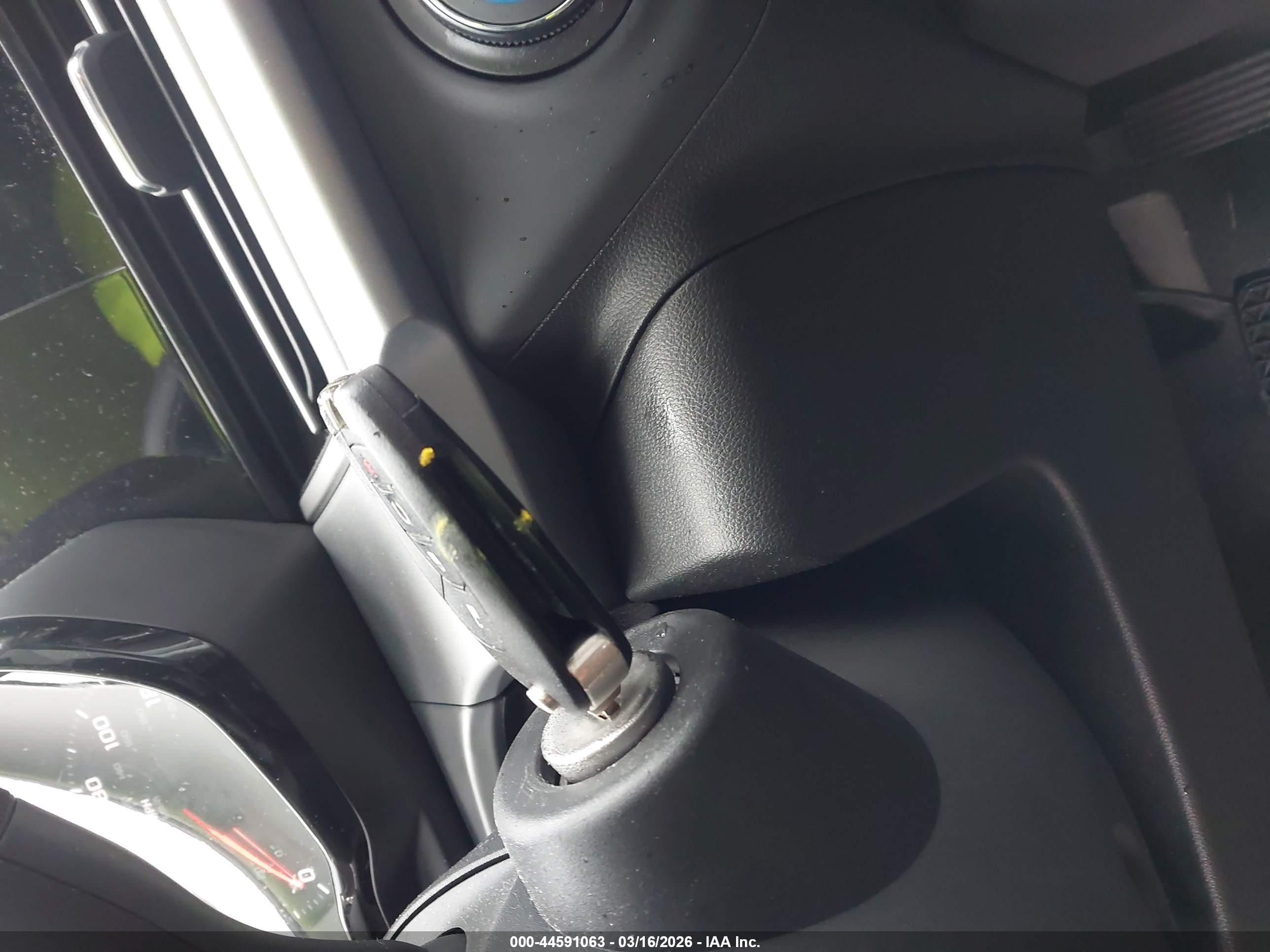 CHEVROLET TRAX image 11