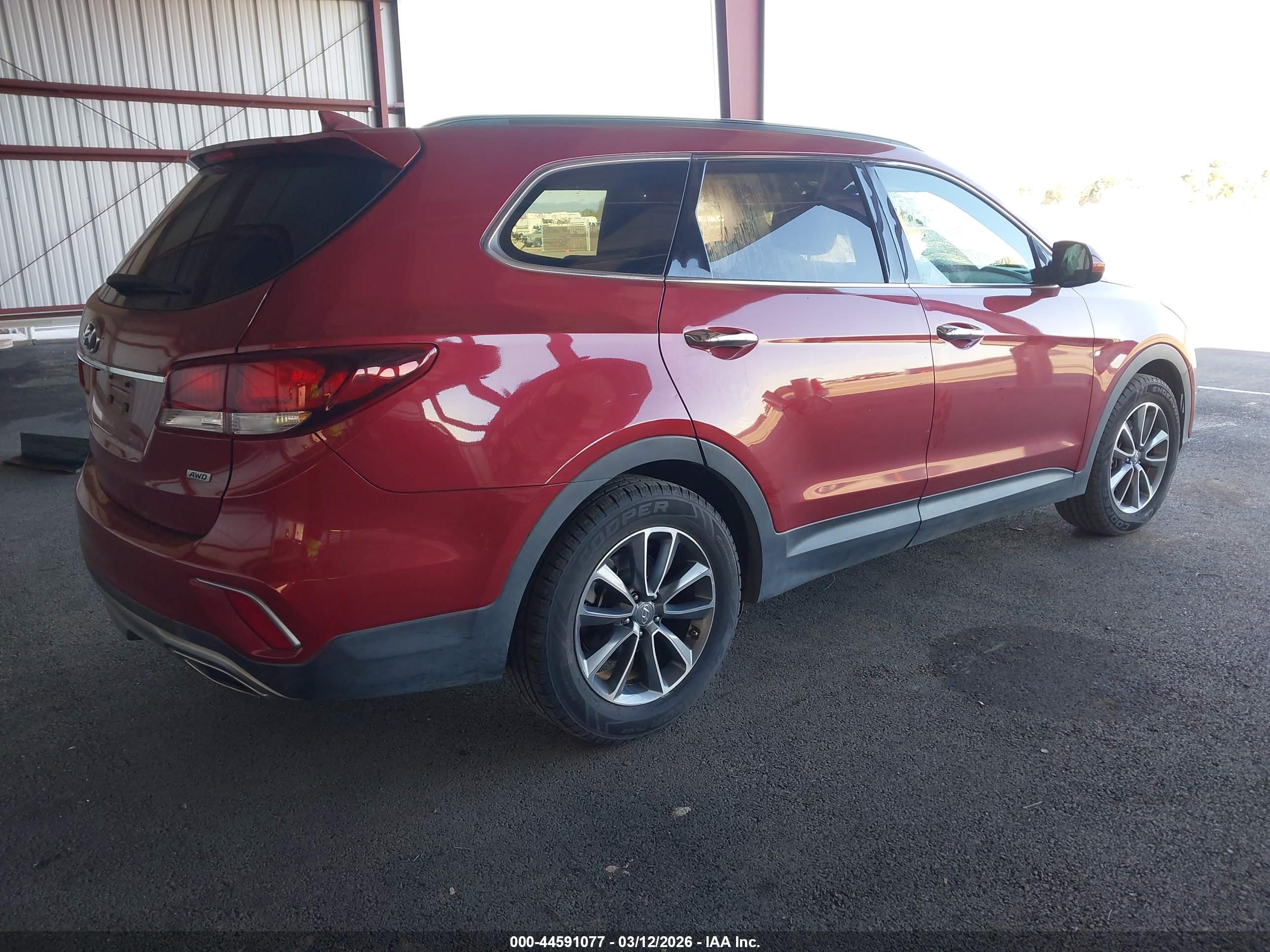 HYUNDAI SANTA image 4