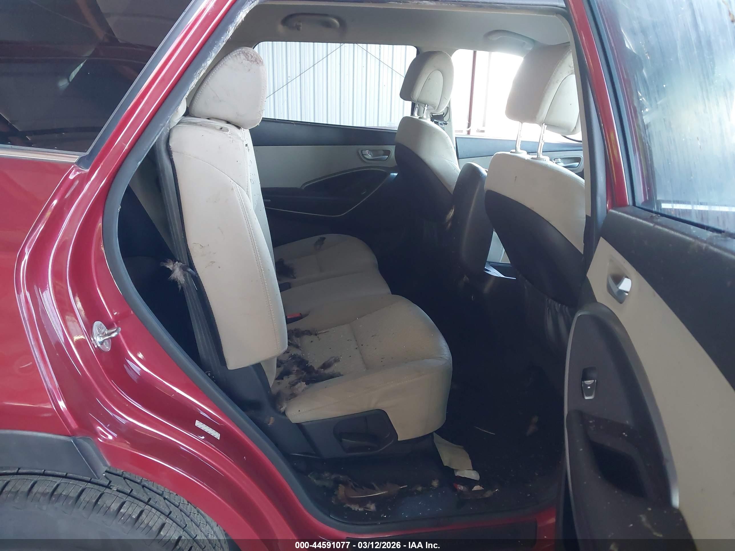 HYUNDAI SANTA image 8