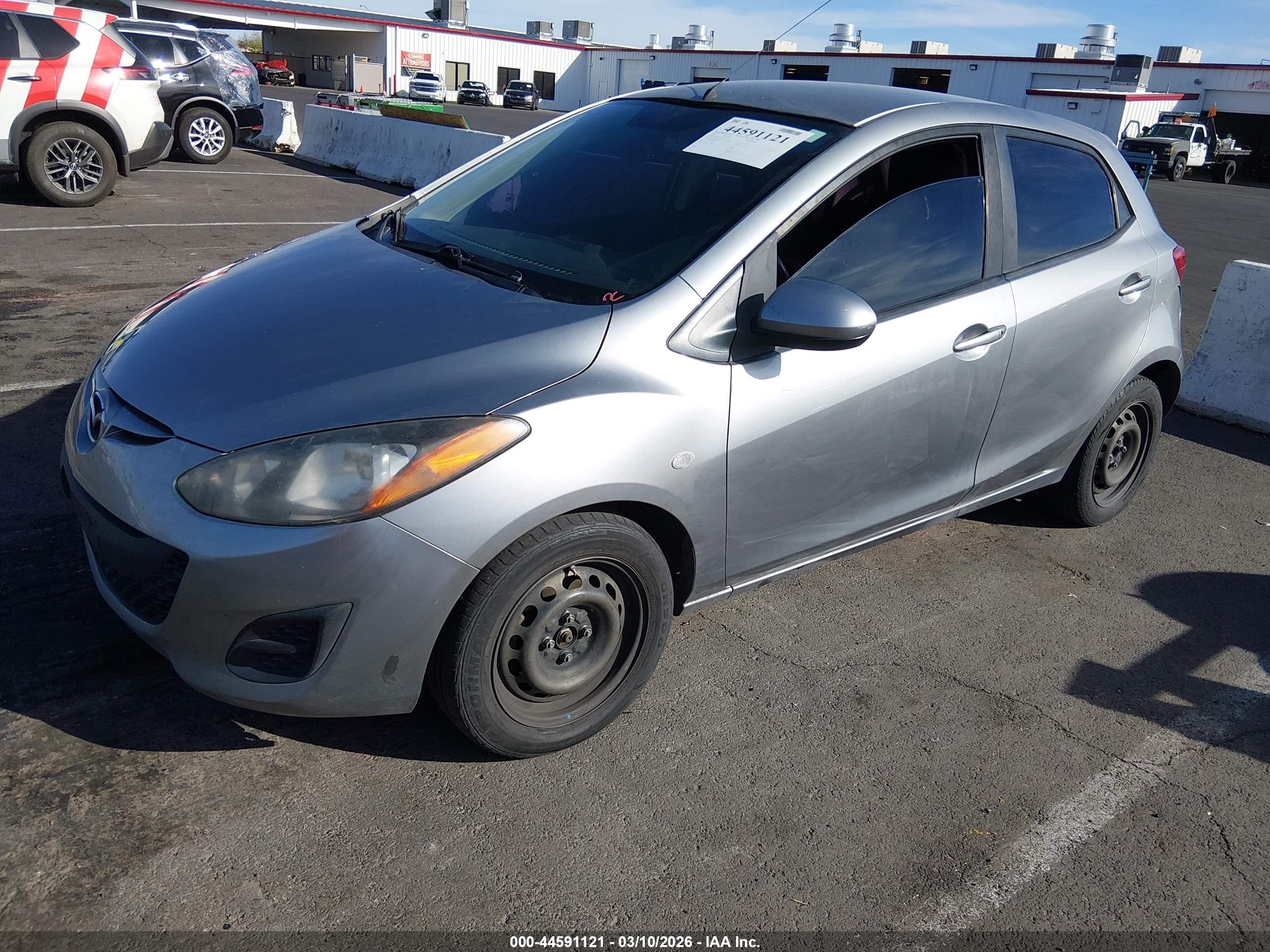 MAZDA MAZDA2 image 2