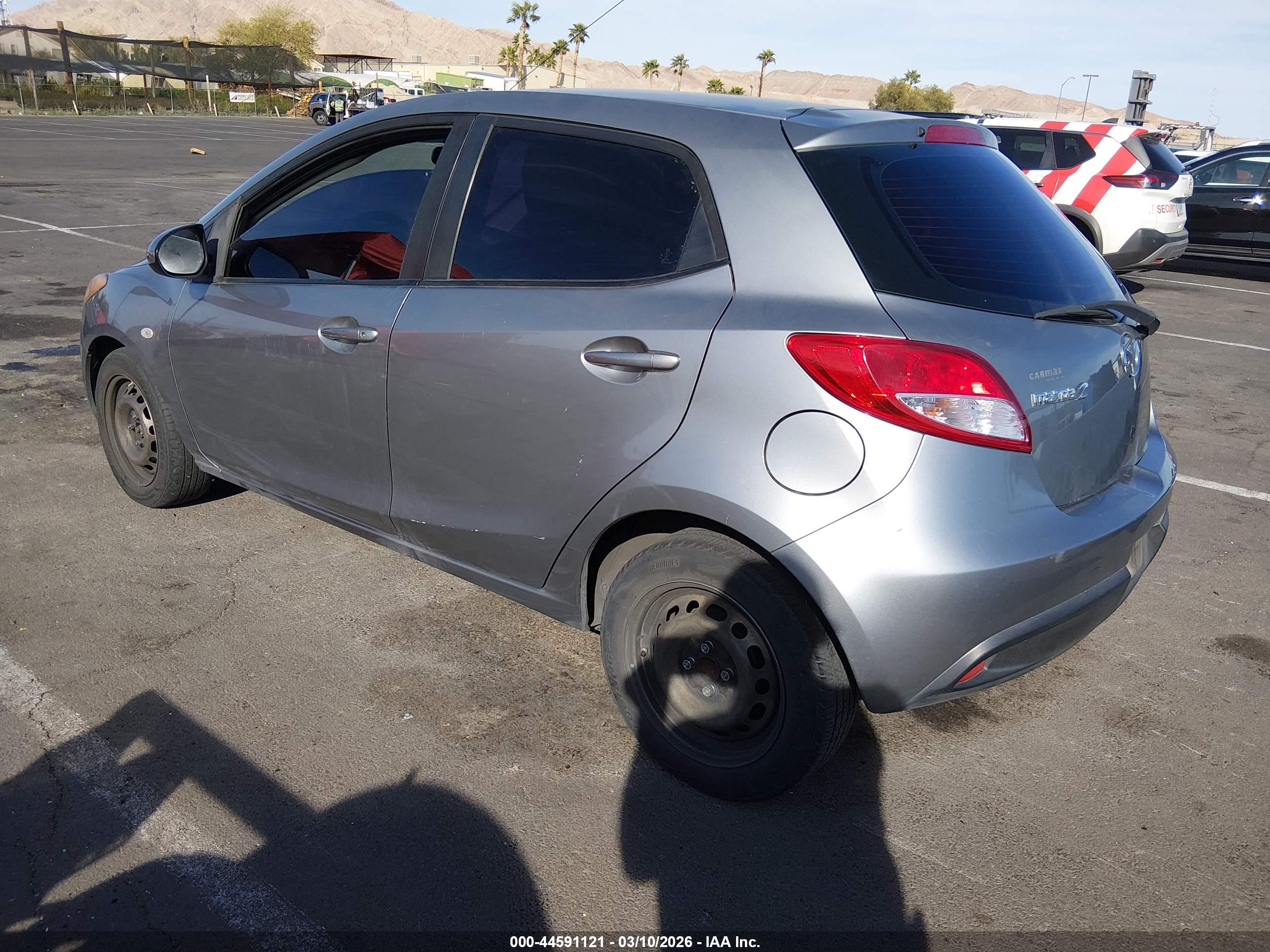 MAZDA MAZDA2 image 3