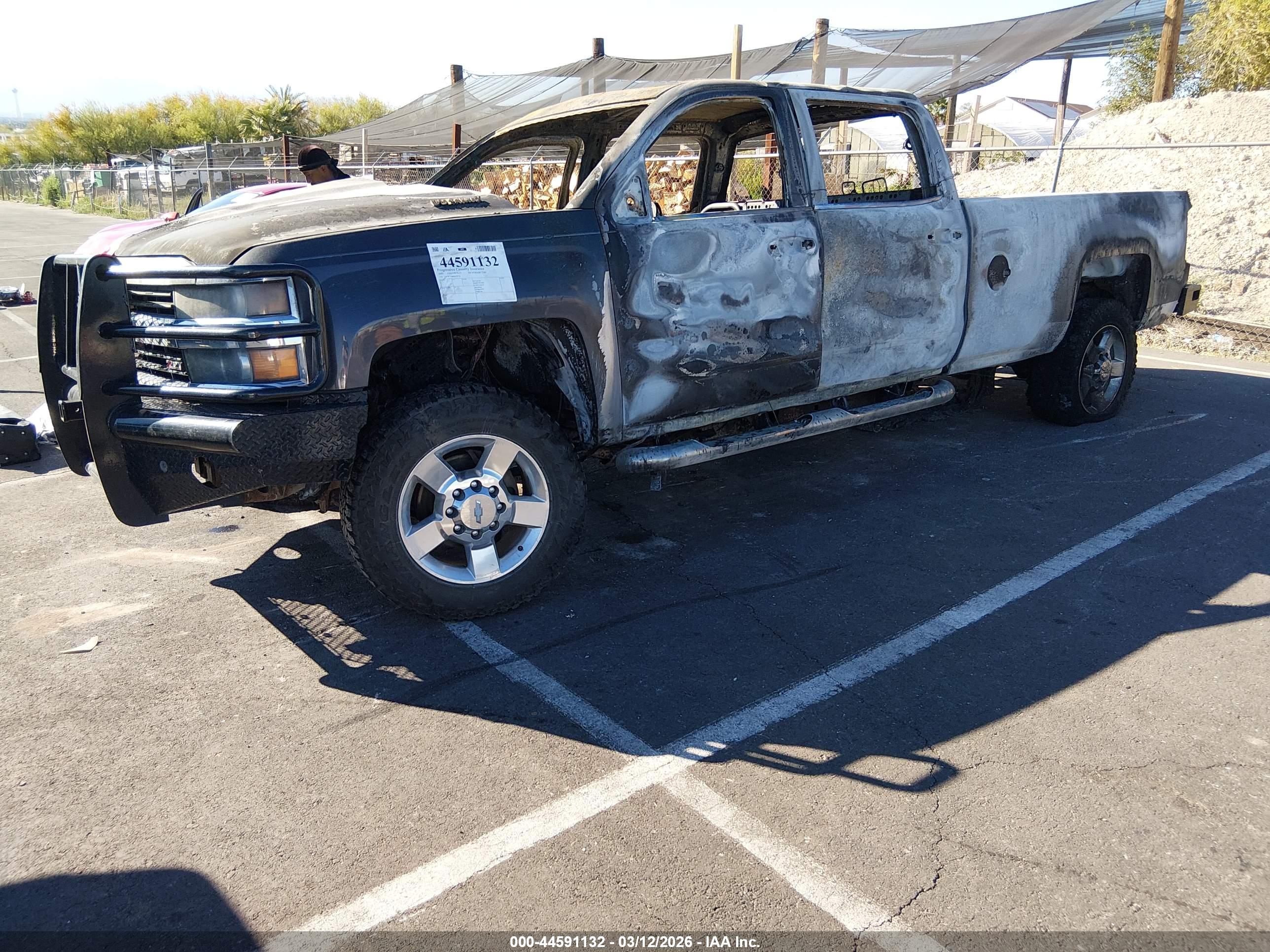 CHEVROLET SILVERADO image 2