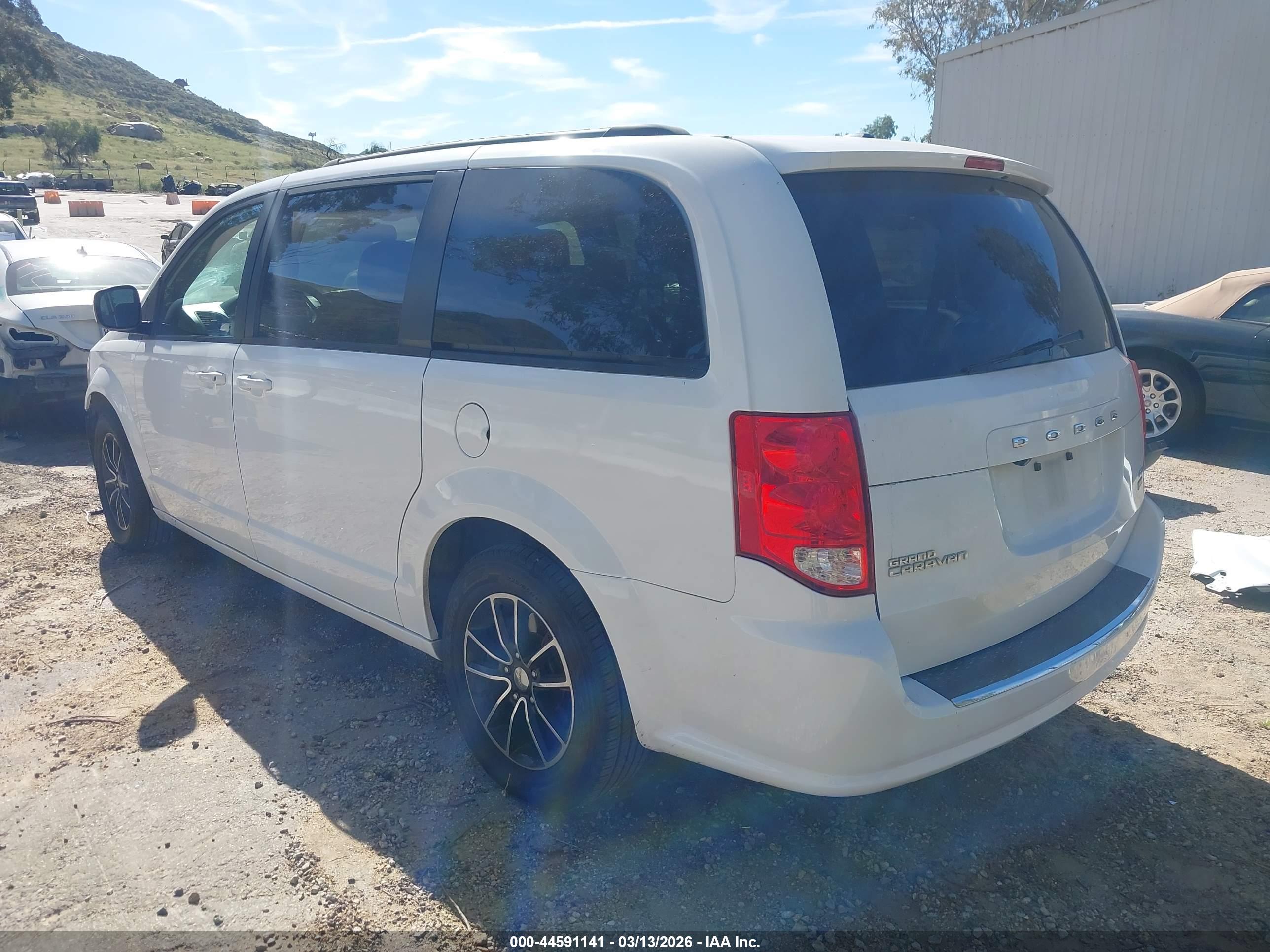 DODGE GRAND image 3