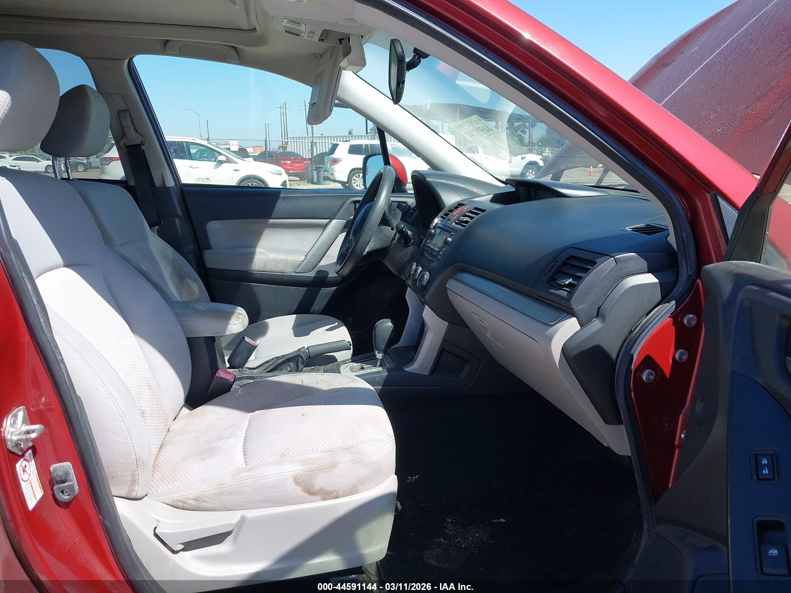 SUBARU FORESTER image 5