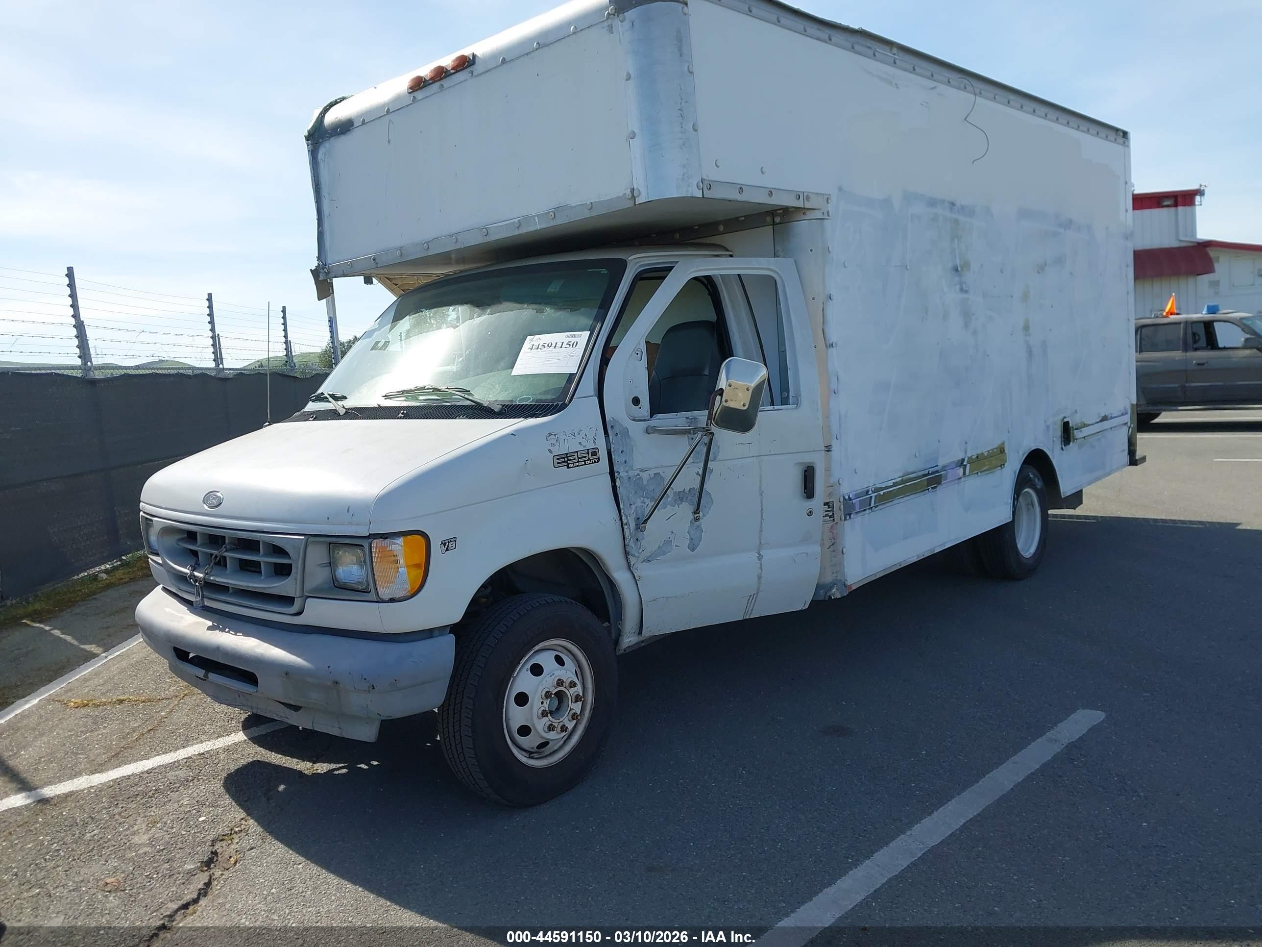 FORD E-350 image 2