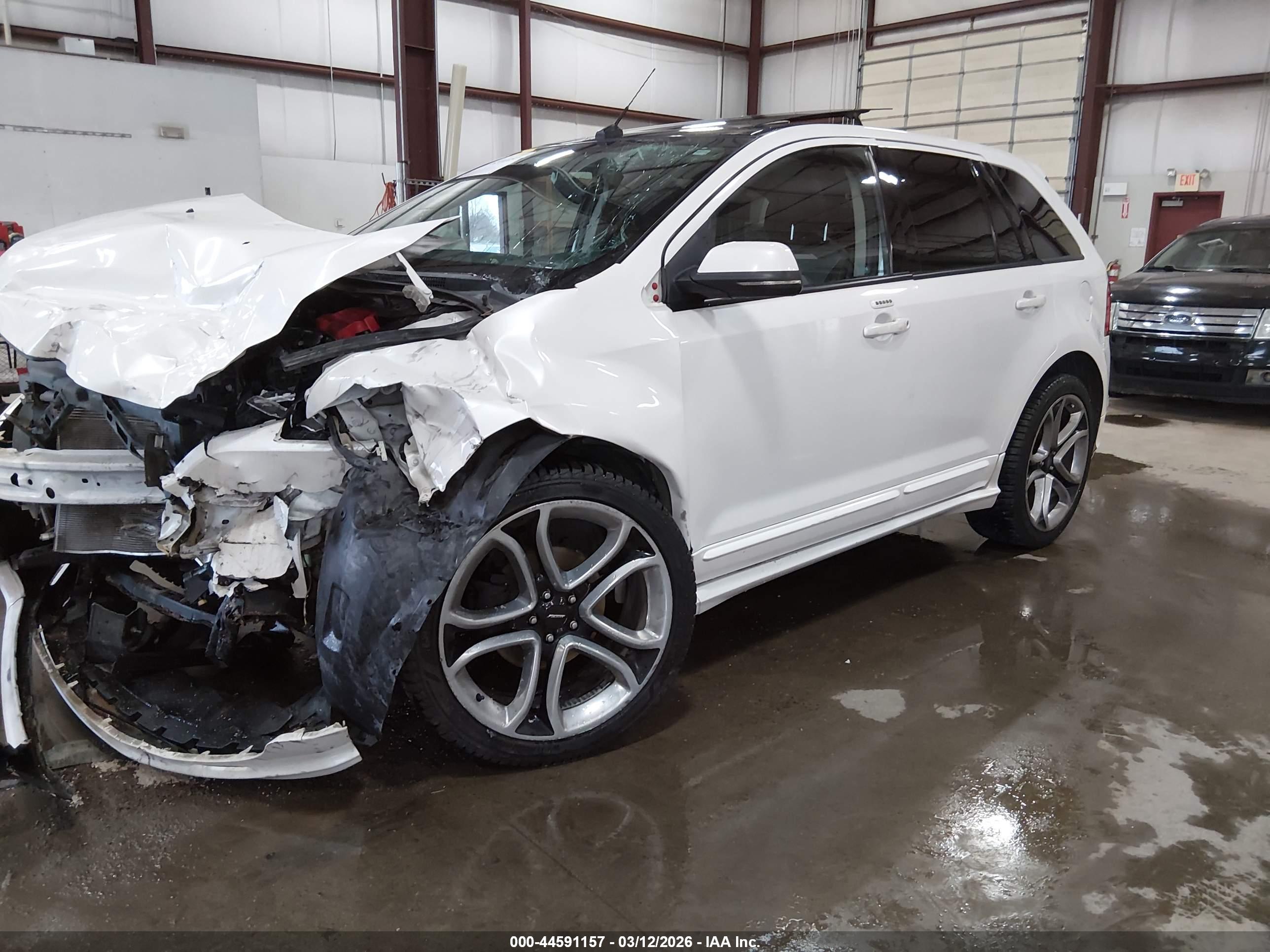 FORD EDGE image 2