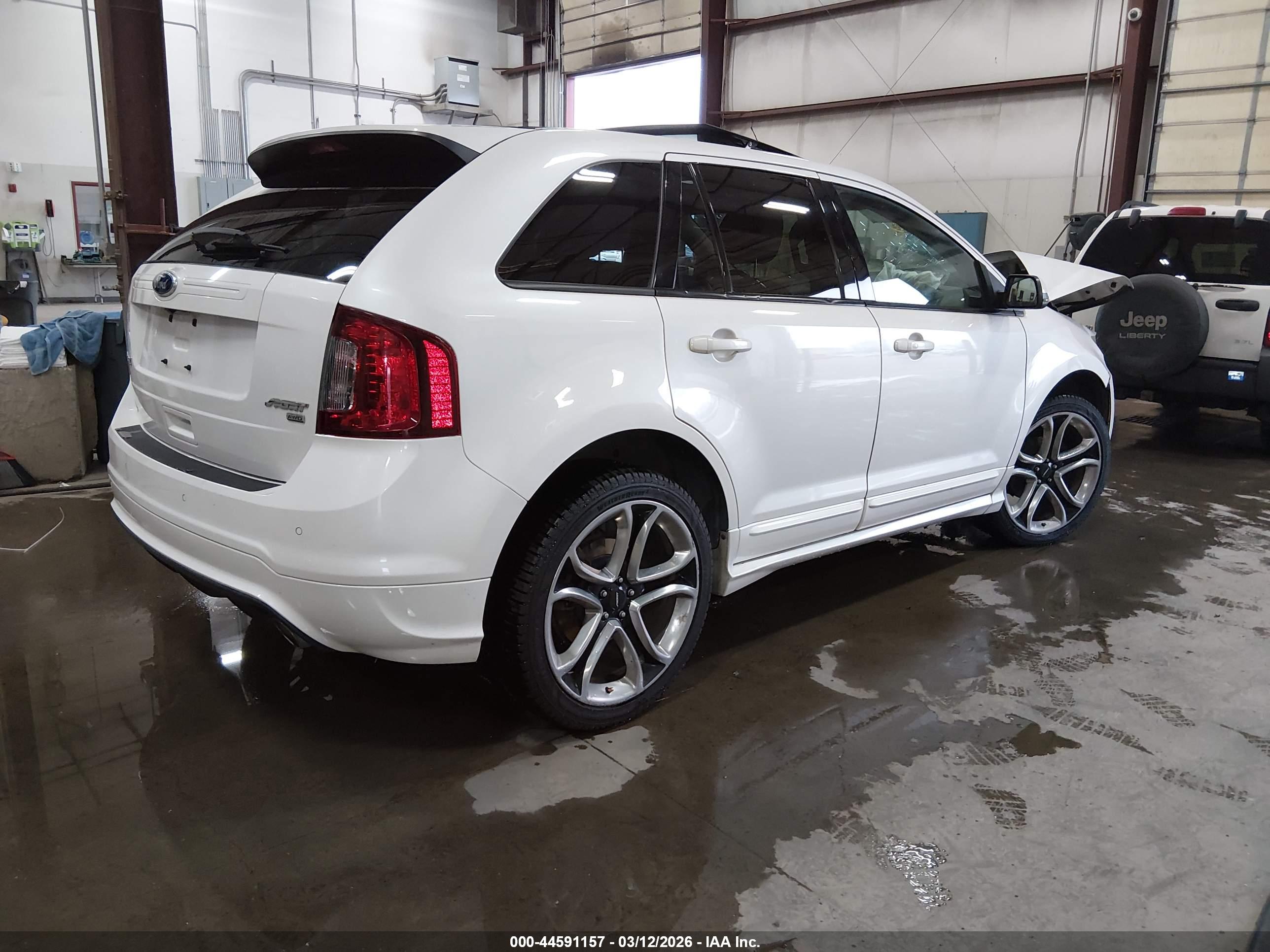 FORD EDGE image 4