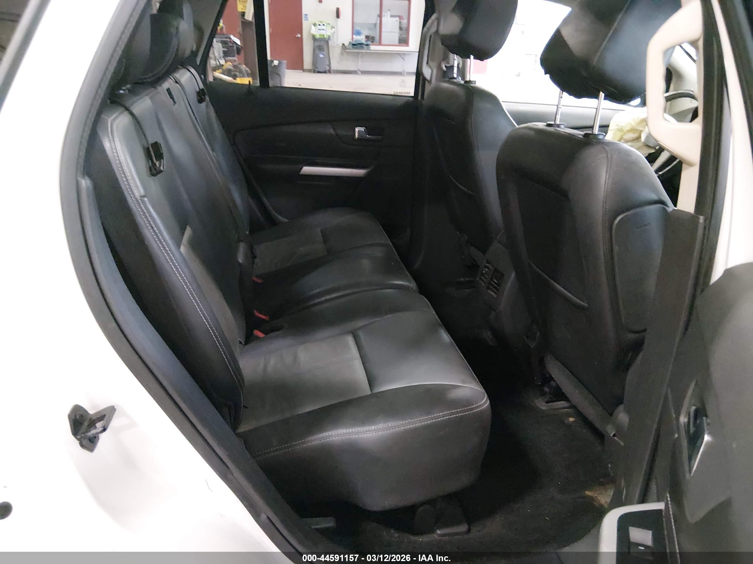 FORD EDGE image 8