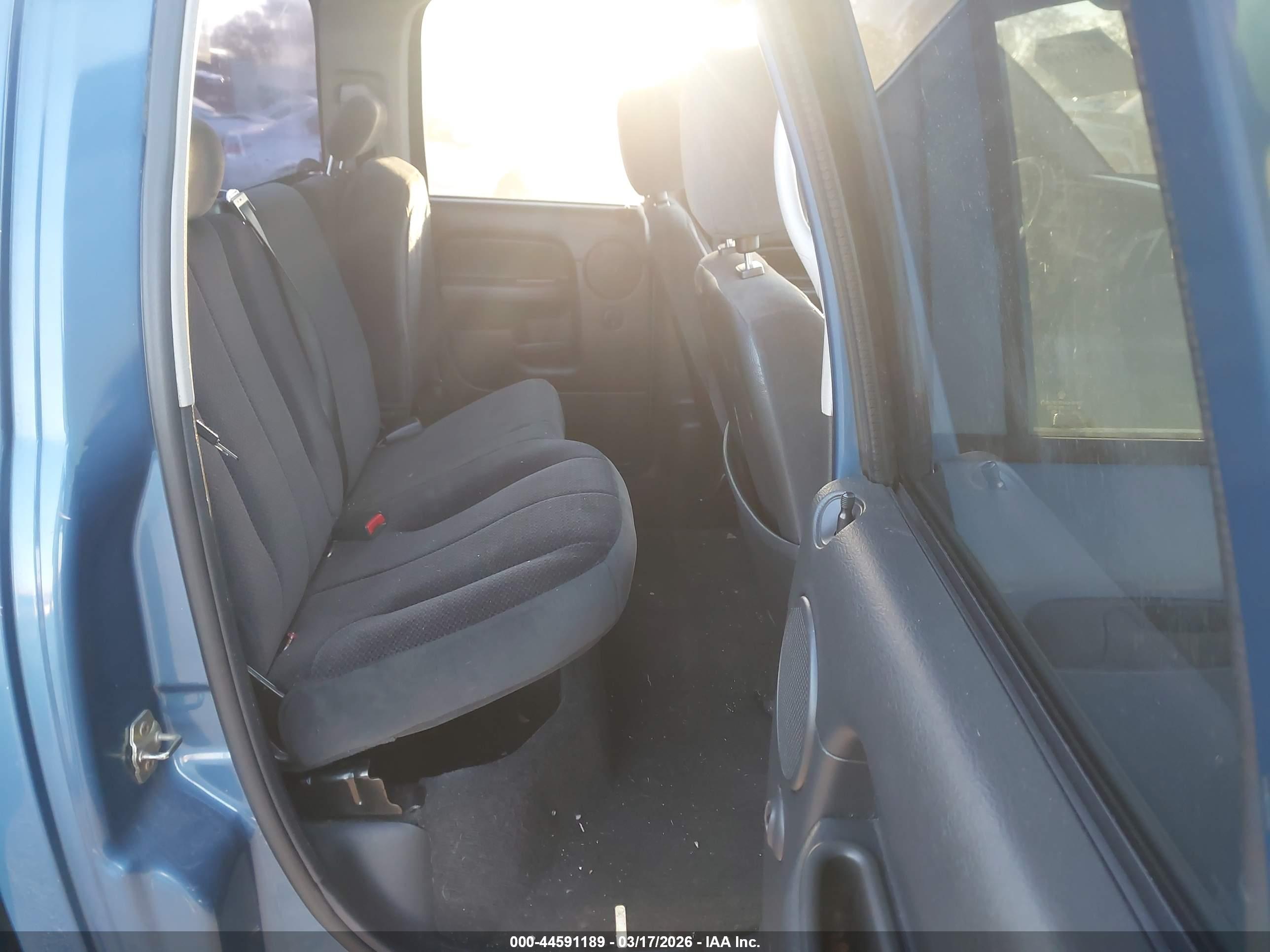 DODGE RAM image 8