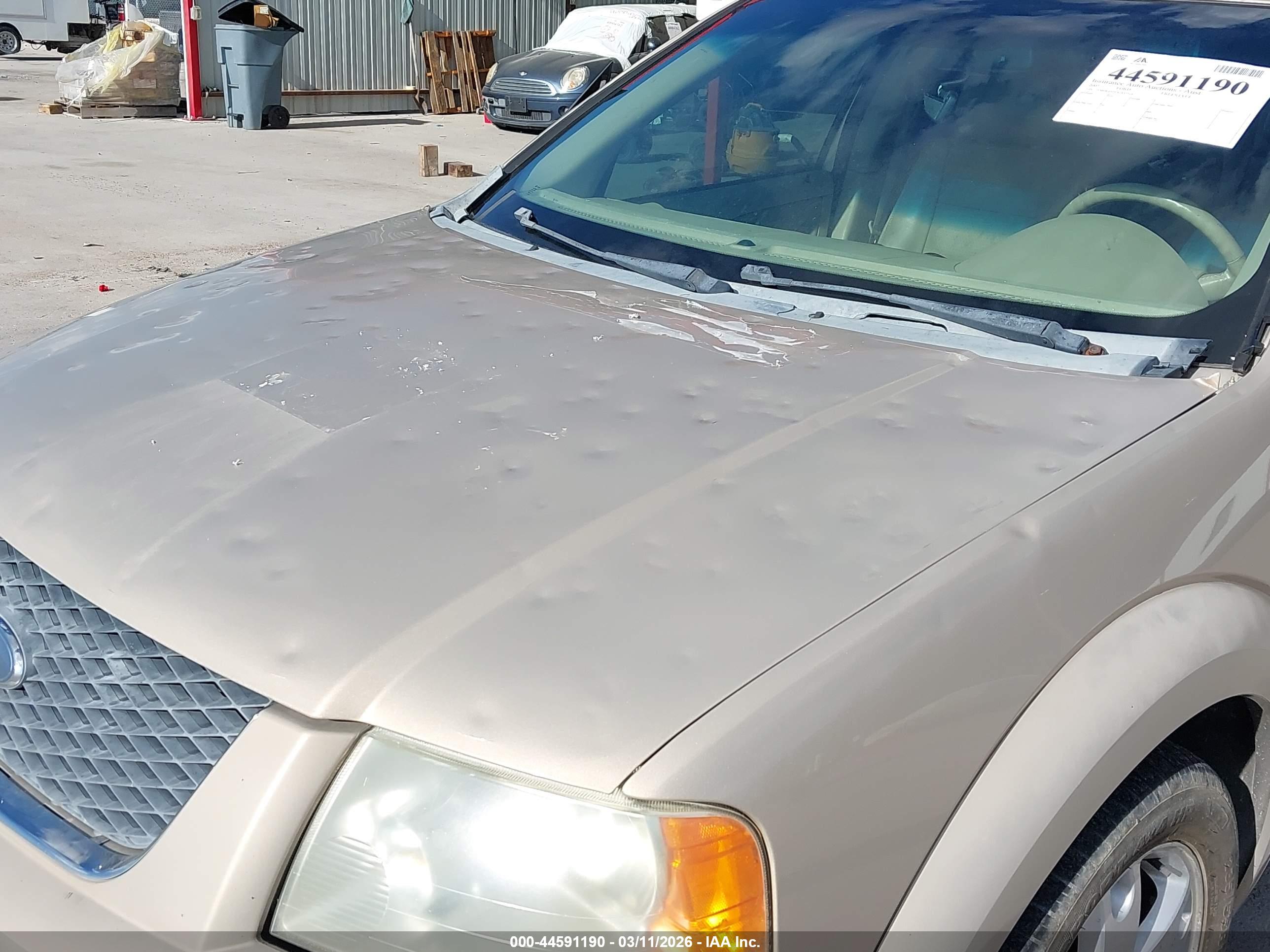 FORD FREESTYLE image 6