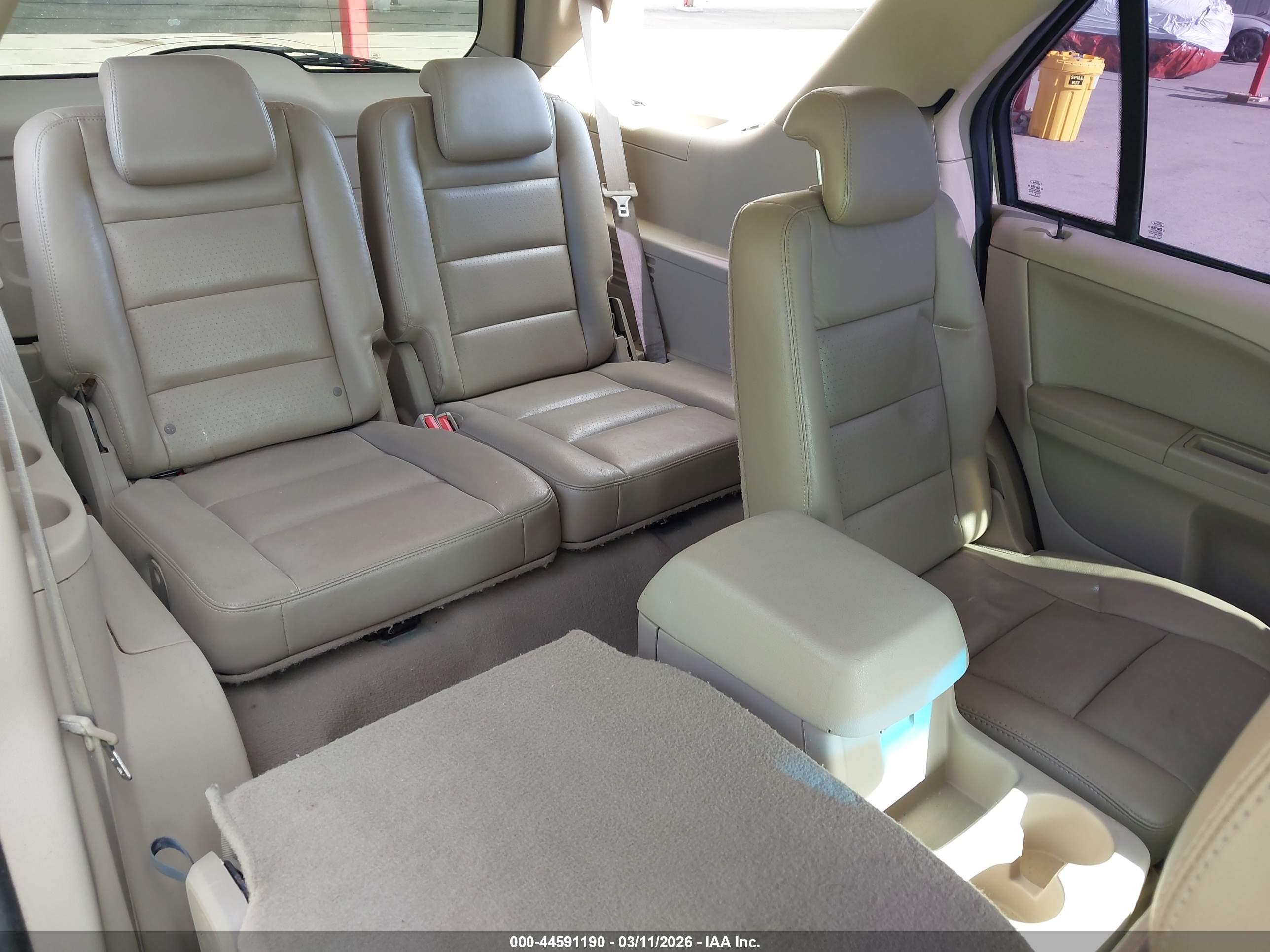 FORD FREESTYLE image 8