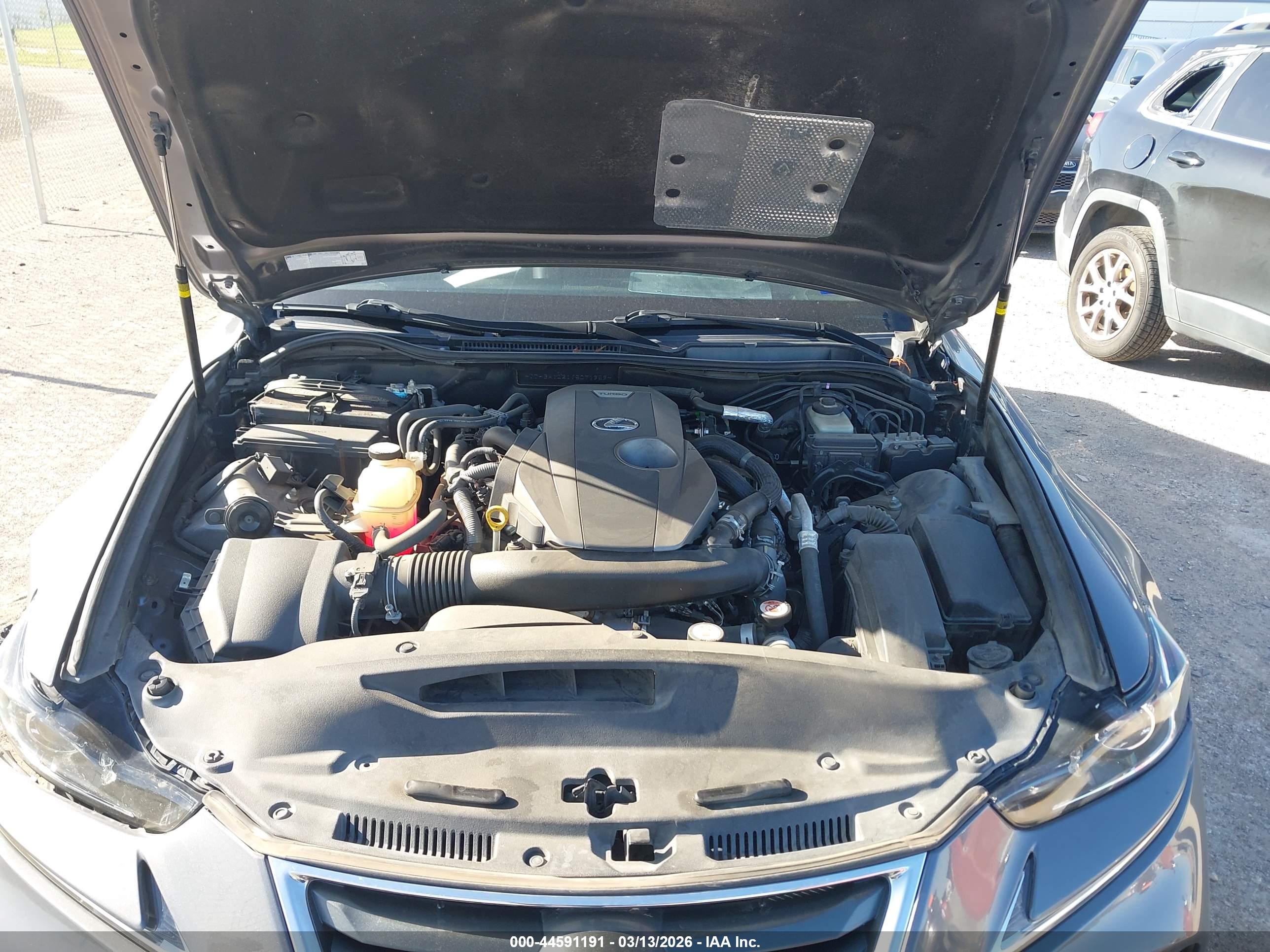 LEXUS IS image 10