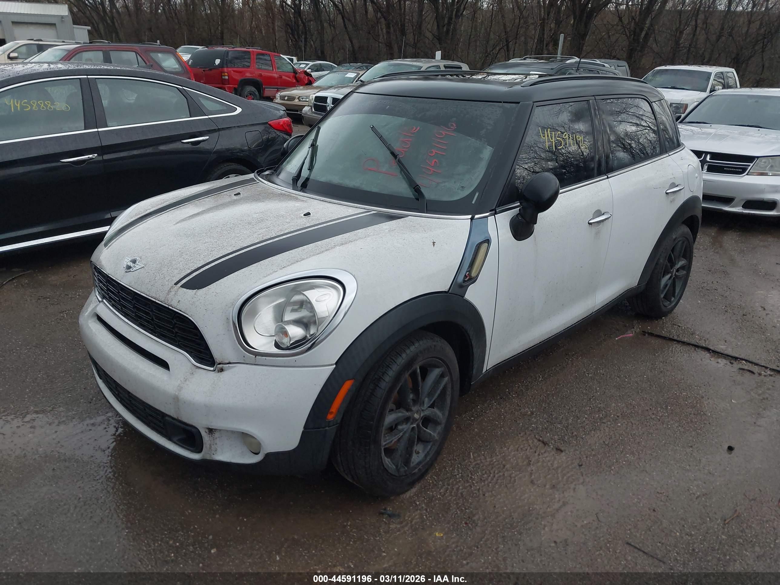 MINI COUNTRYMAN image 2
