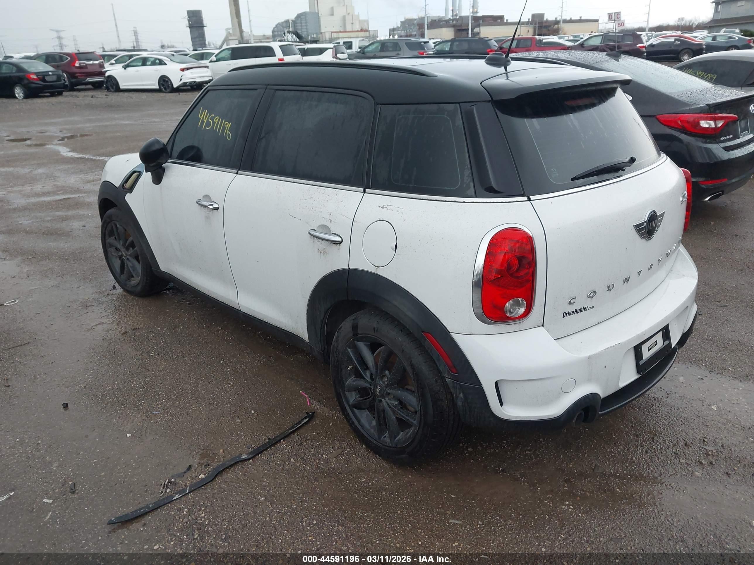 MINI COUNTRYMAN image 3