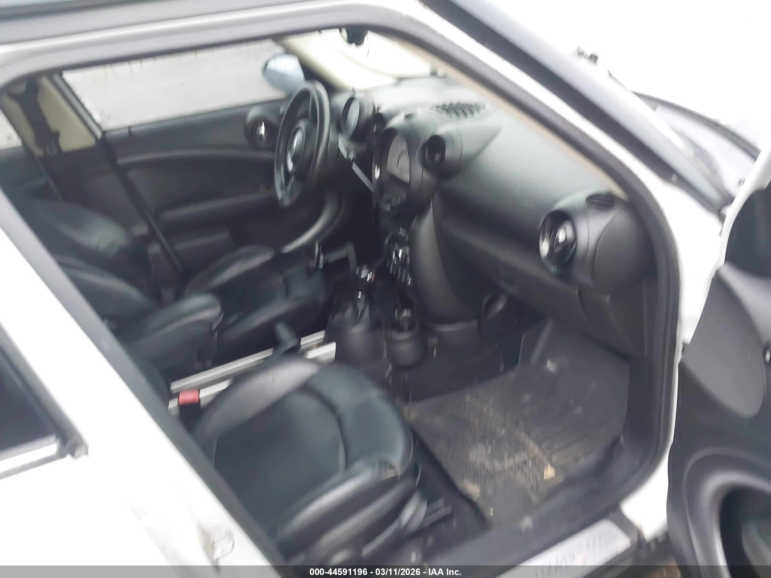 MINI COUNTRYMAN image 5