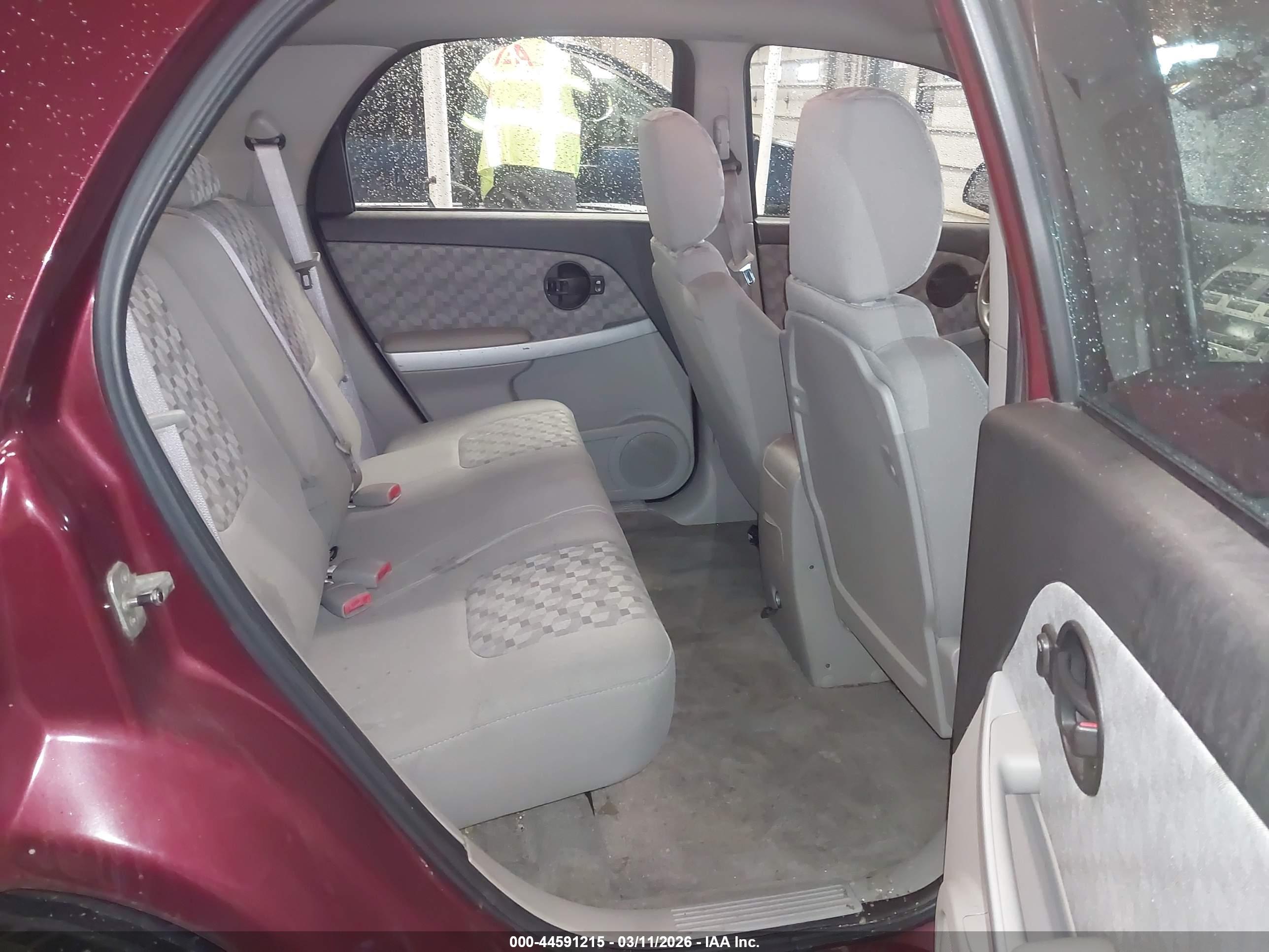 CHEVROLET EQUINOX image 8