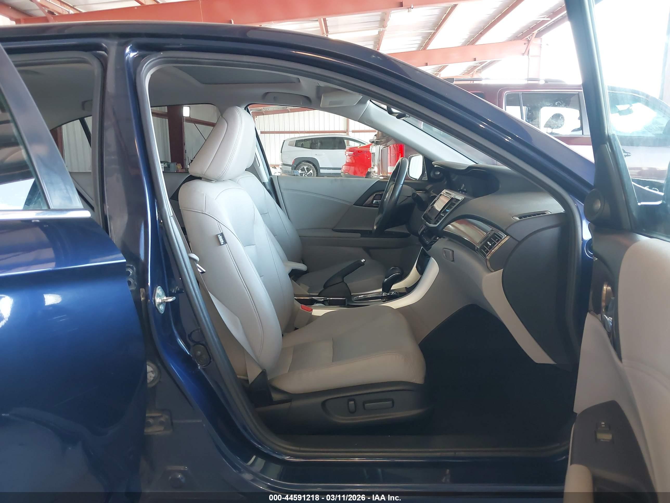 HONDA ACCORD image 5