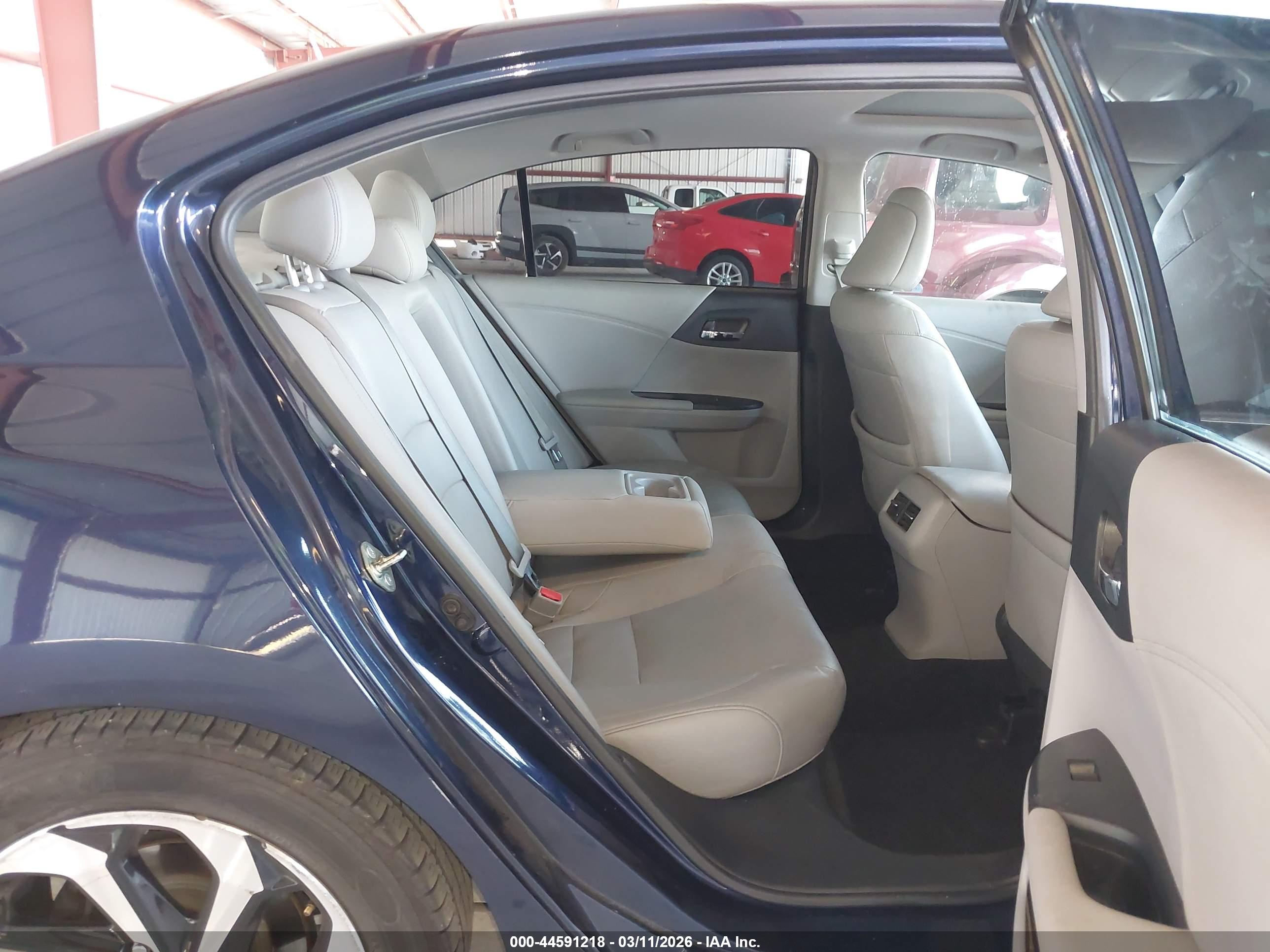 HONDA ACCORD image 8