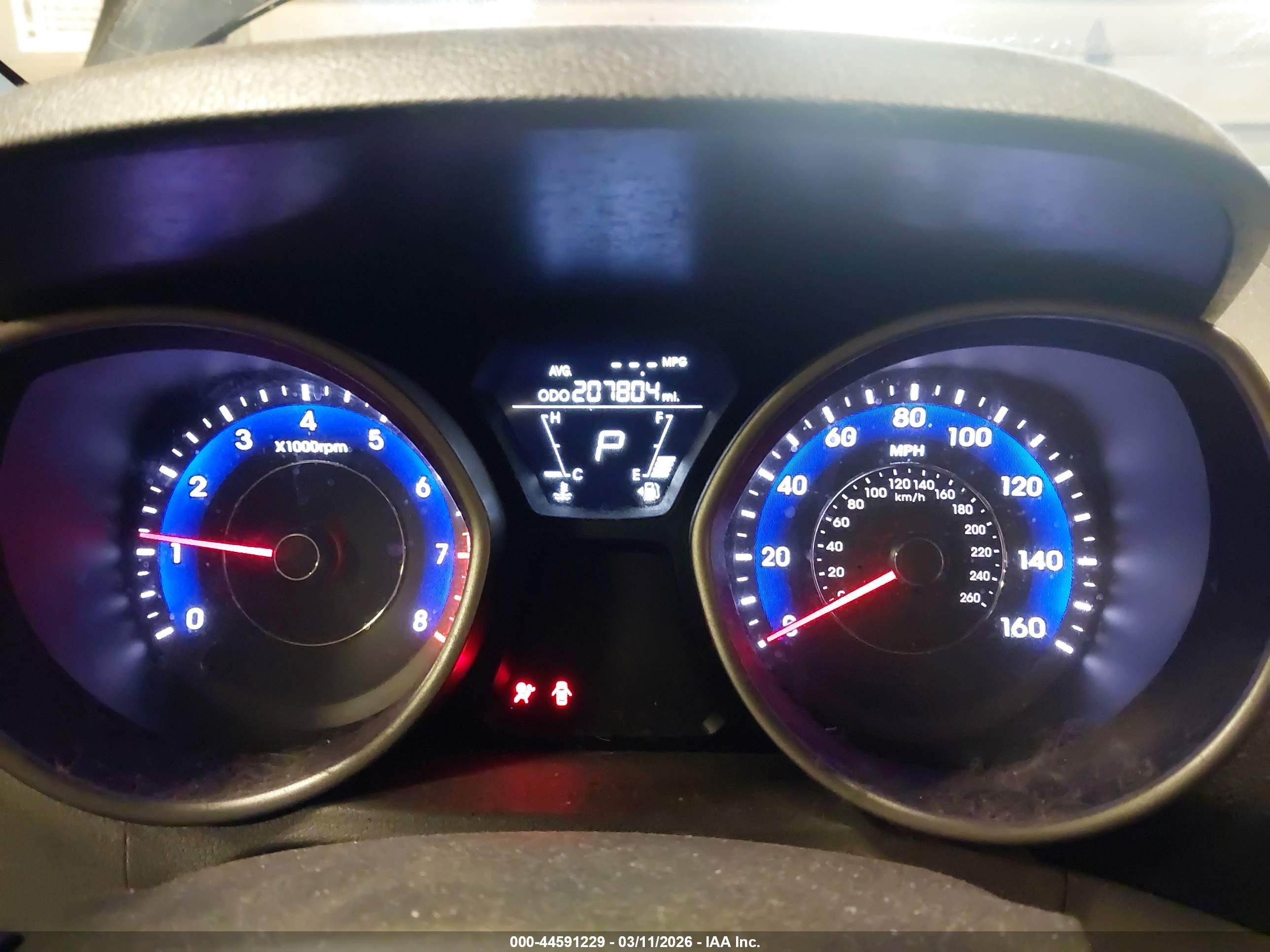 HYUNDAI ELANTRA image 7