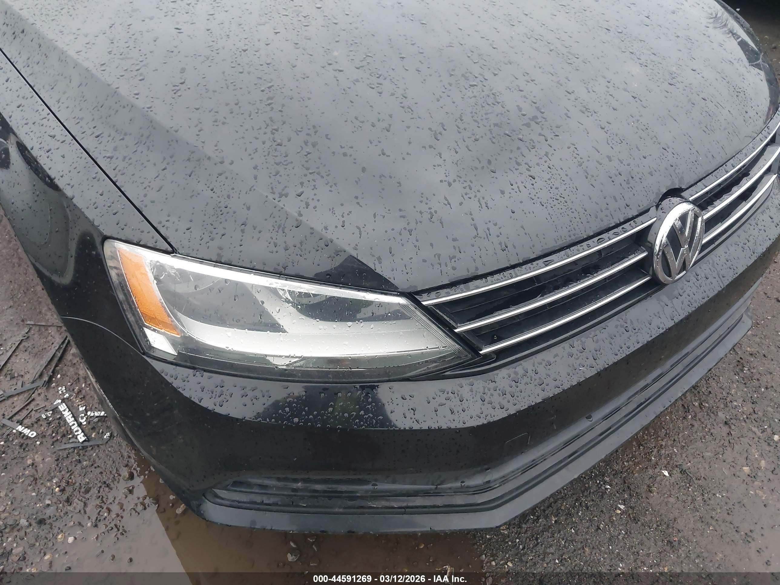 VOLKSWAGEN JETTA image 6